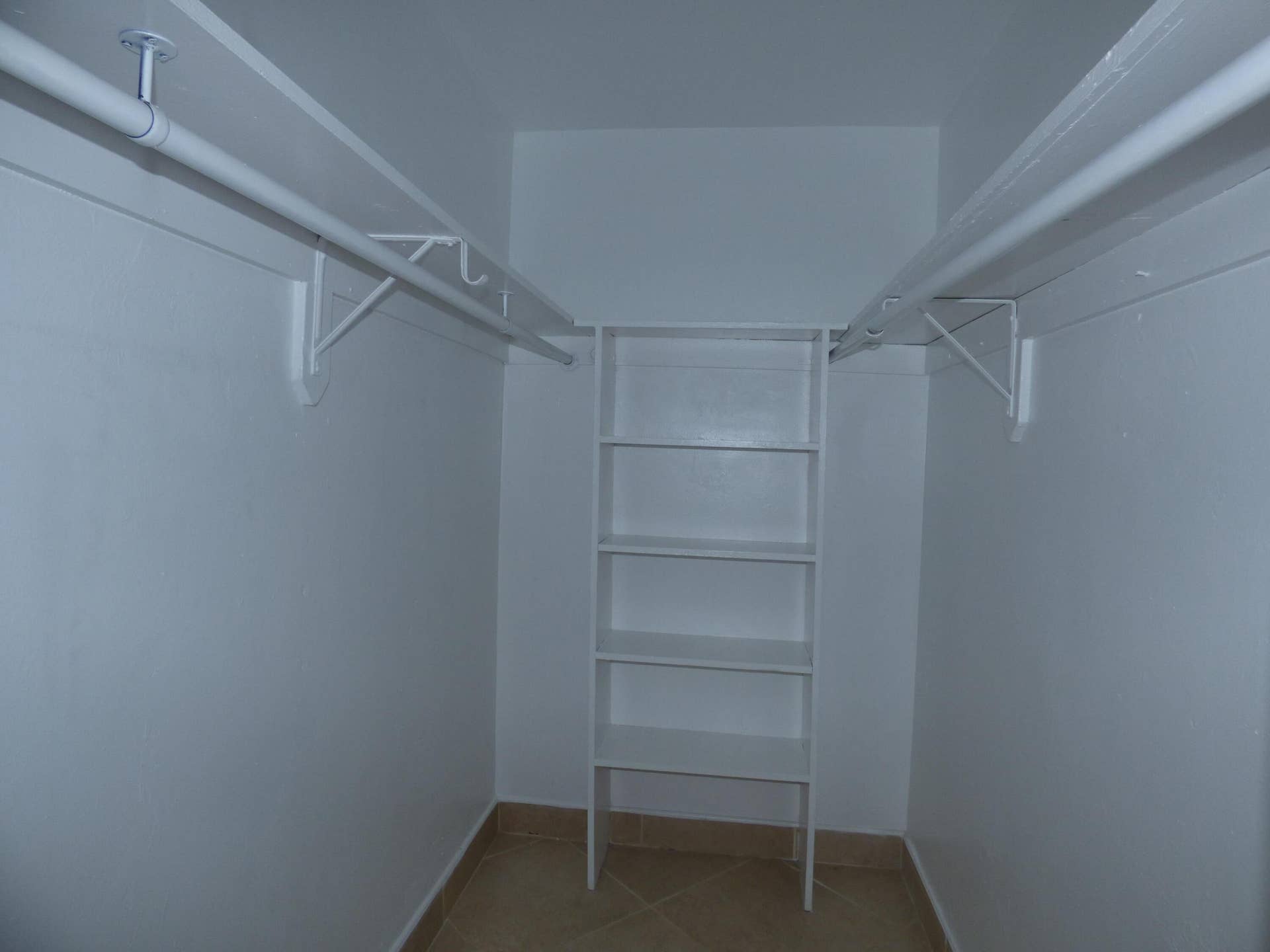 4220 N Federal Highway, #6, Fort Lauderdale, FL 33308 Walk in Closet in Bedroom