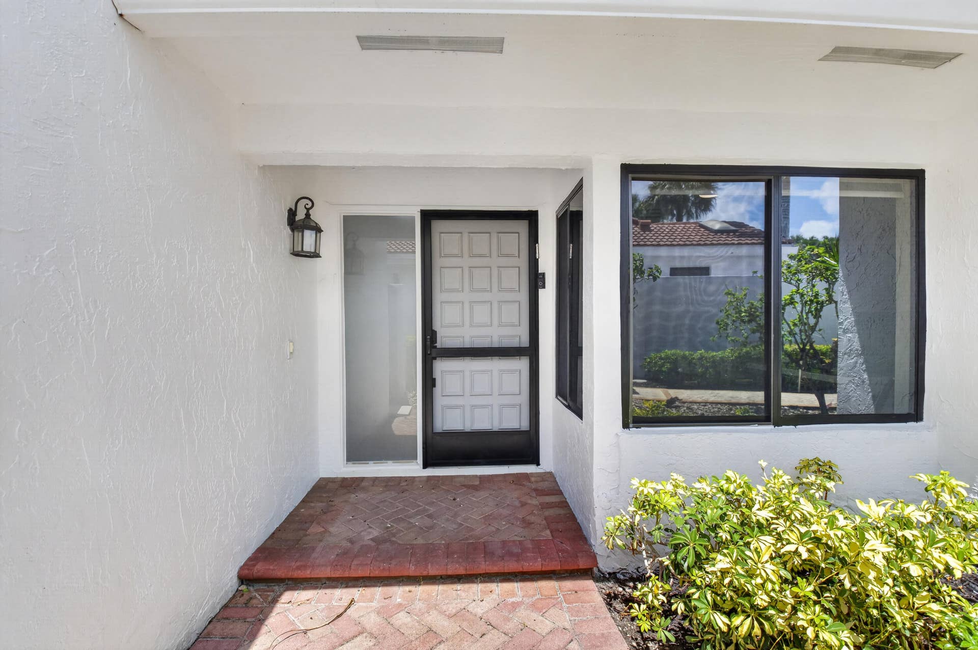 7374 Woodmont Court, Boca Raton, FL 33434 Entry