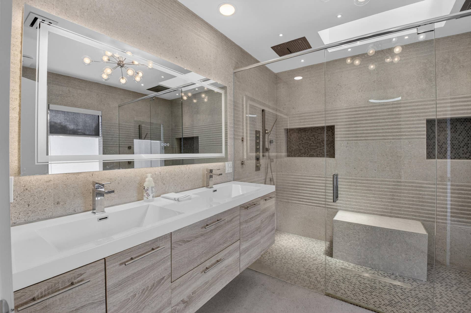 7374 Woodmont Court, Boca Raton, FL 33434 Primary Bathroom