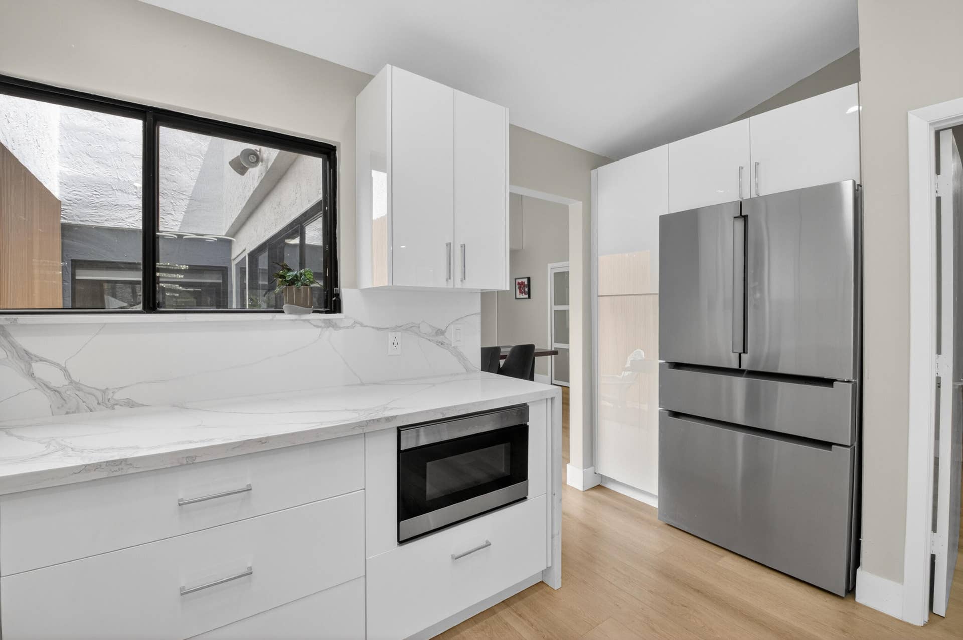 7374 Woodmont Court, Boca Raton, FL 33434 Kitchen