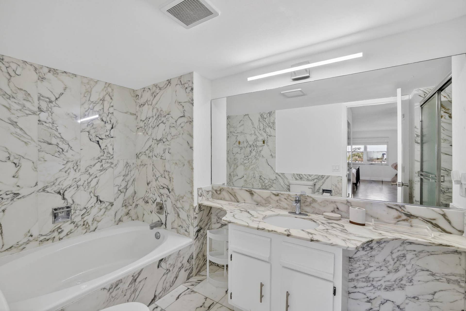 4900 N Ocean Boulevard, #512, Lauderdale By The Sea, FL 33308 27-web-or-mls-8I8A0657