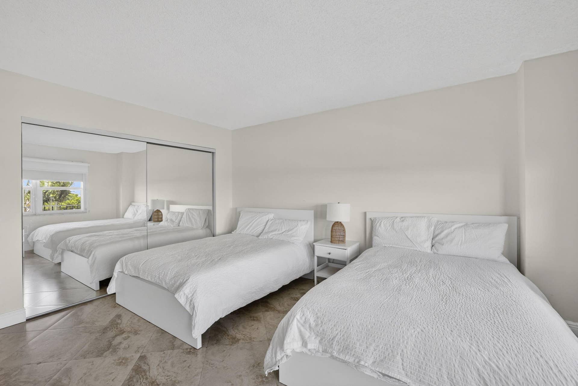 4900 N Ocean Boulevard, #512, Lauderdale By The Sea, FL 33308 32-web-or-mls-8I8A0679