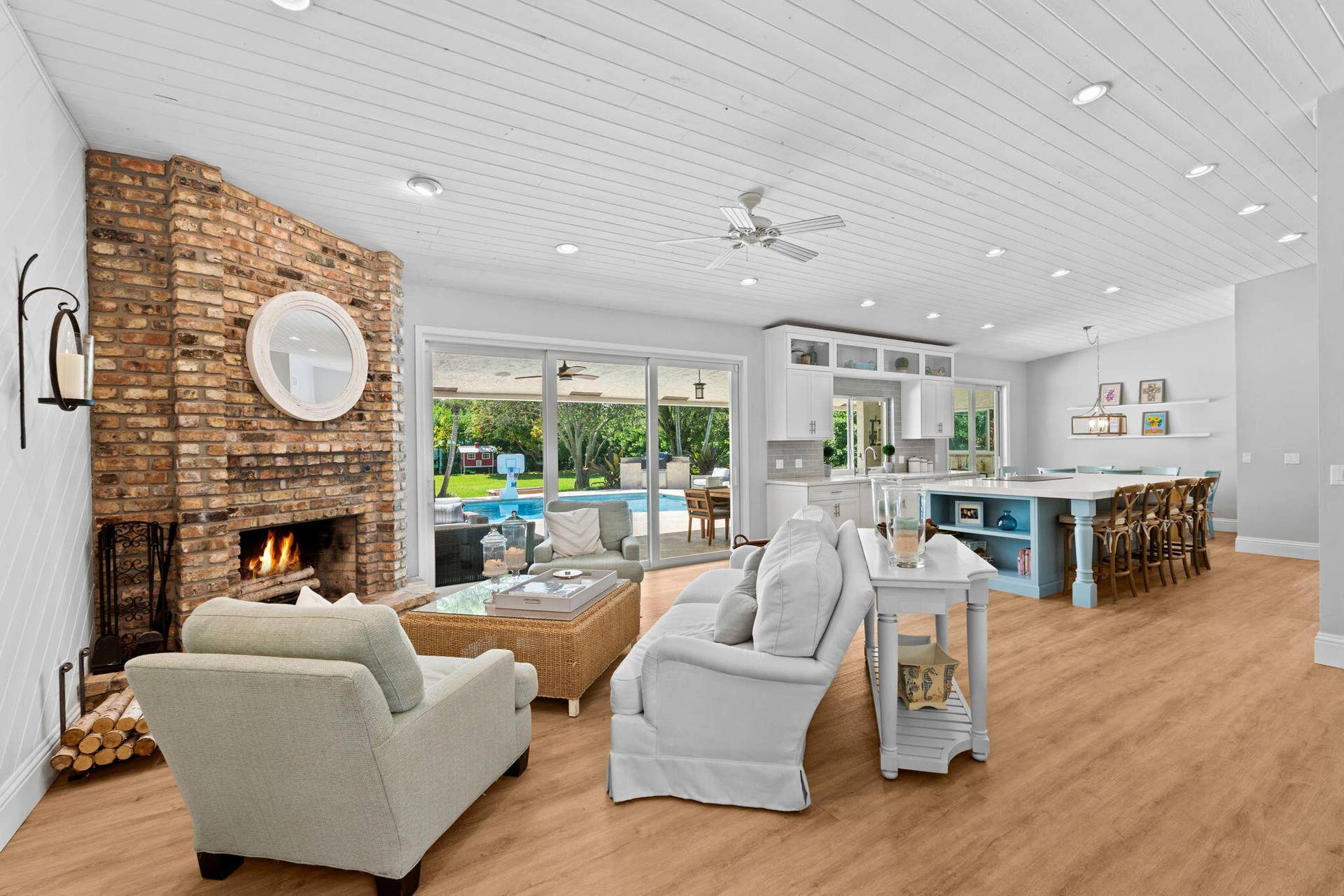 13-web-or-mls-A7407008
