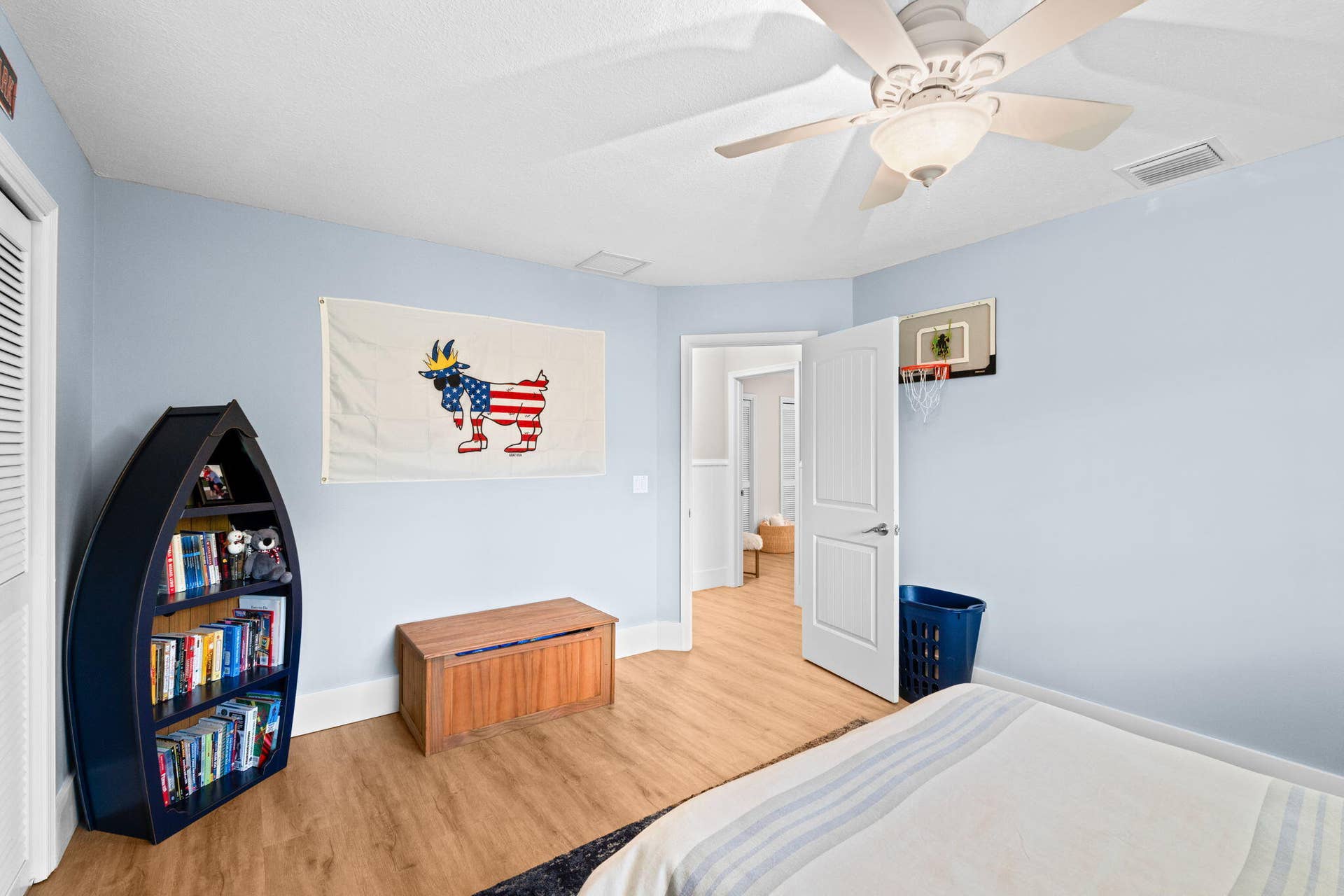 33-web-or-mls-A7406940