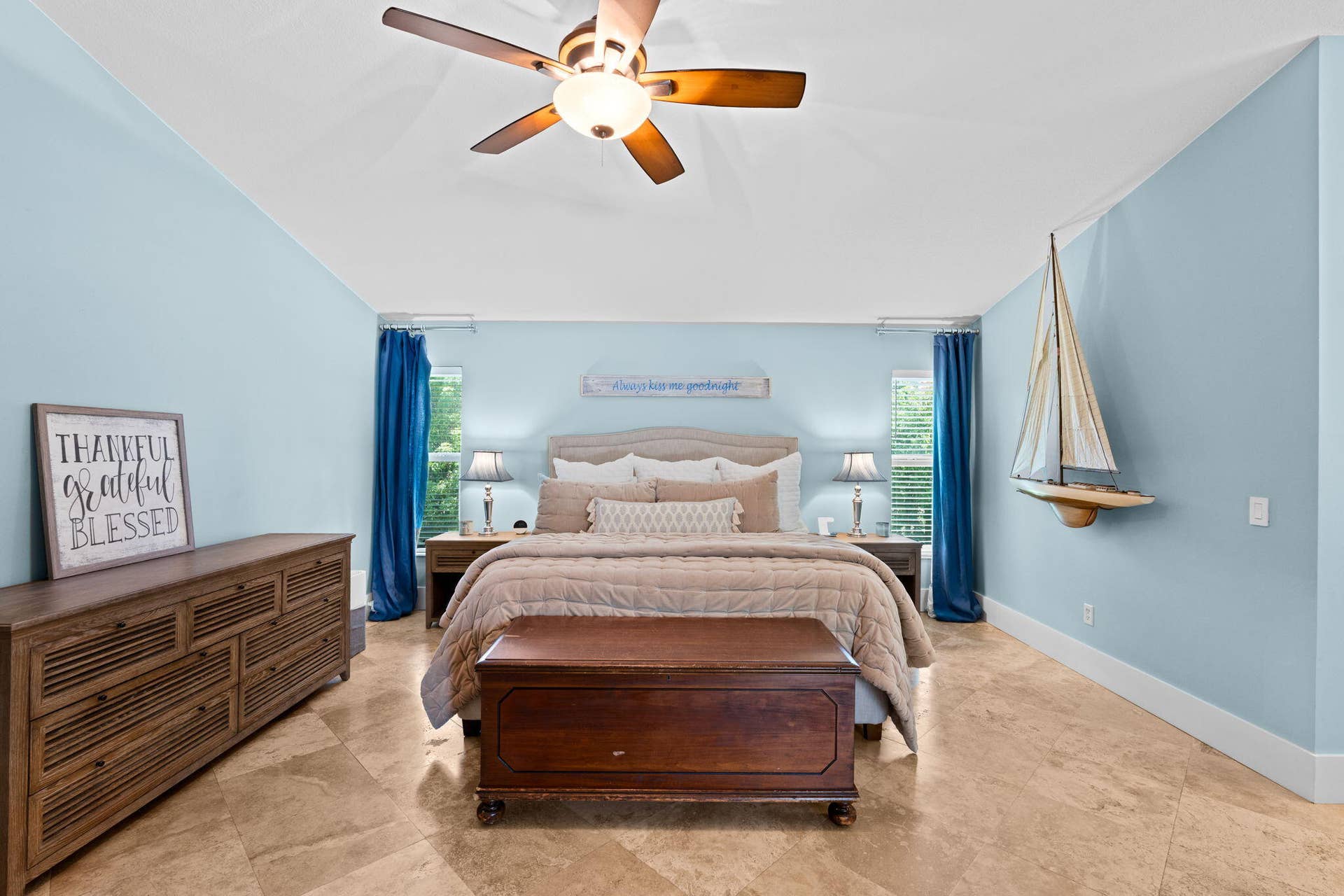 22-web-or-mls-A7406958