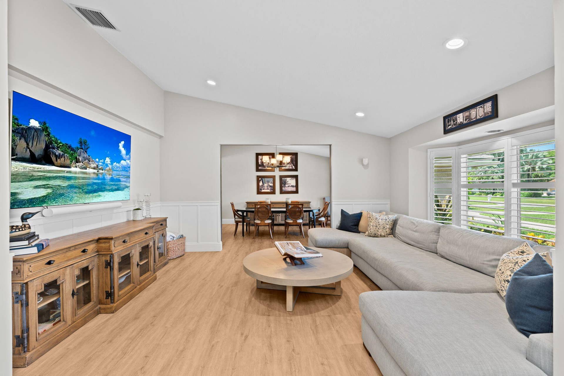 8-web-or-mls-A7406984