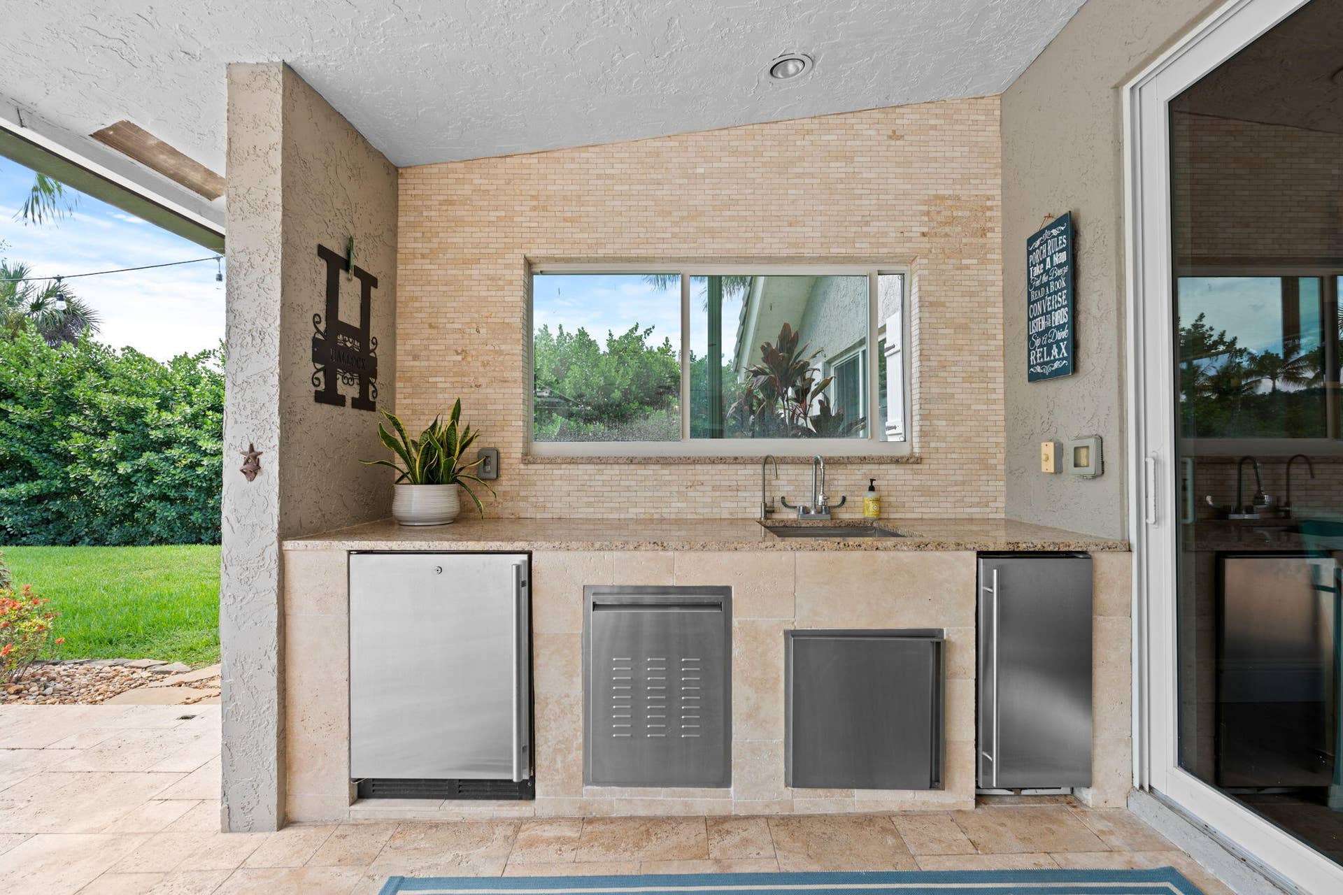 43-web-or-mls-A7407041