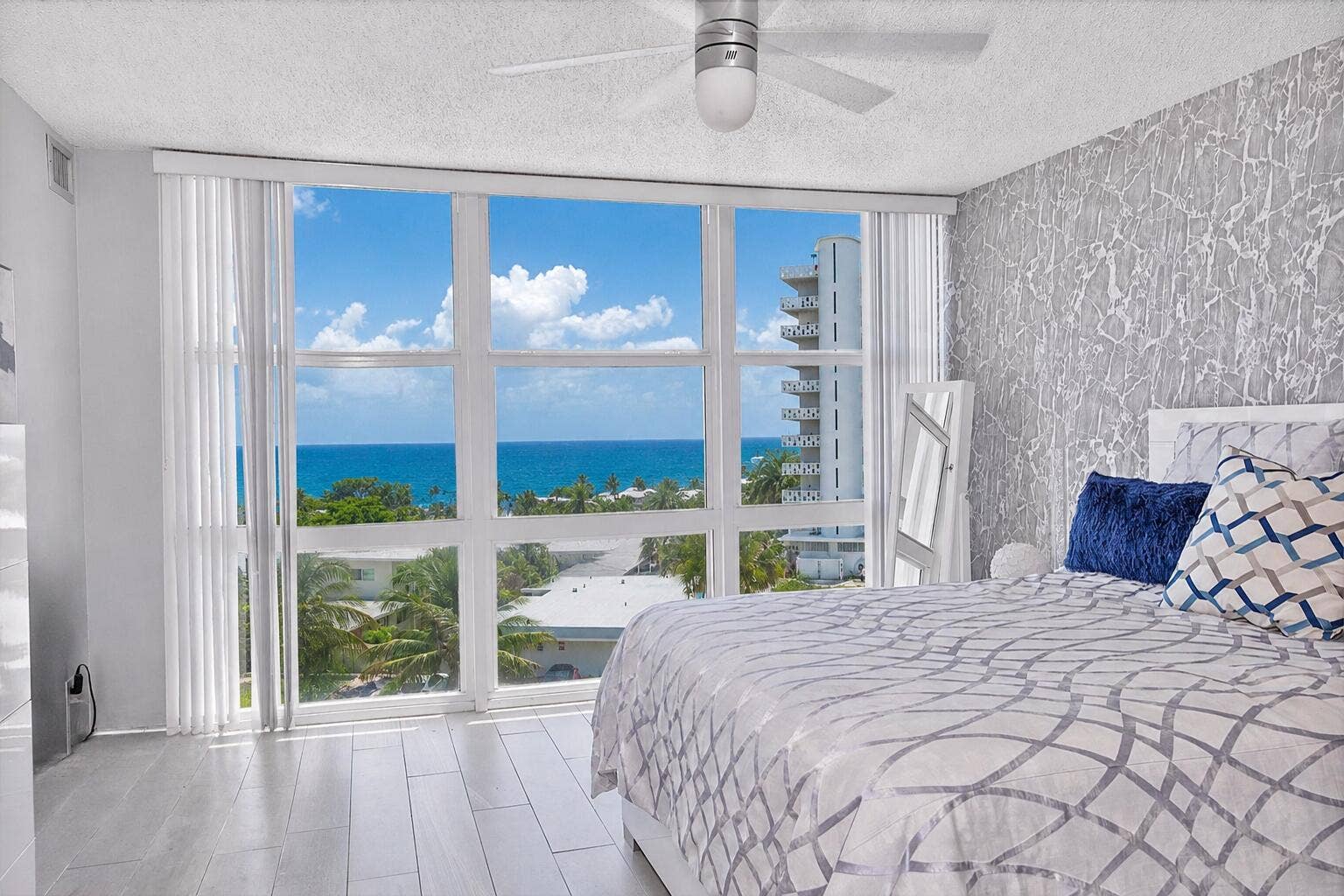 2841 N Ocean Boulevard, #602, Fort Lauderdale, FL 33308 Master Suite - Direct Ocean View