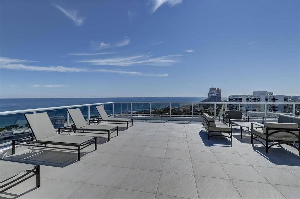 2841 N Ocean Boulevard, #602, Fort Lauderdale, FL 33308 Rooftop Sun Deck