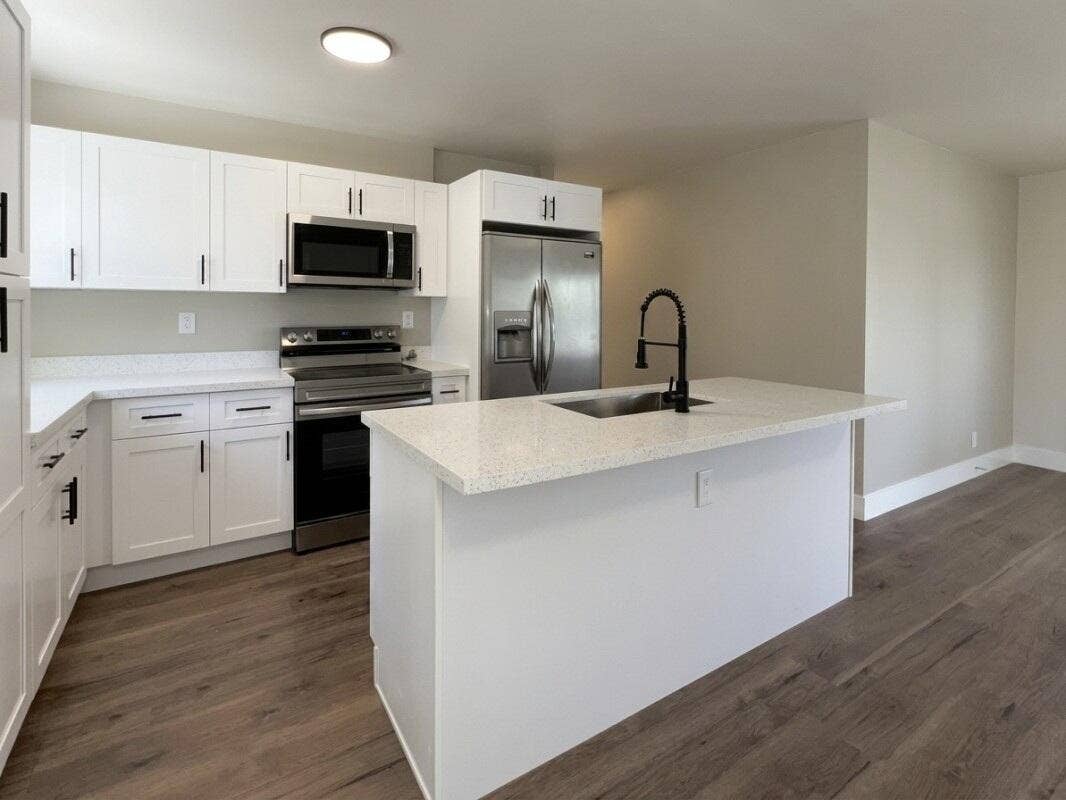 1795 Lauderdale Manor Drive, Fort Lauderdale, FL 33311 IMG_7744JPEG