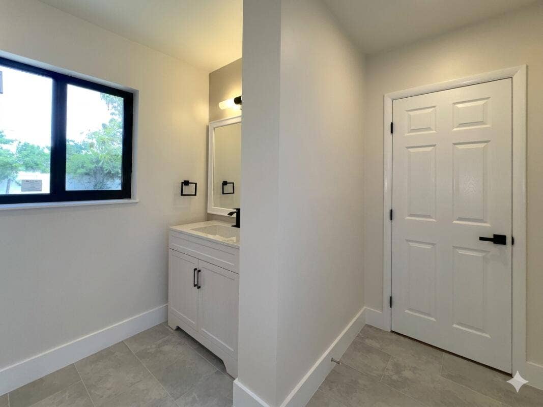1795 Lauderdale Manor Drive, Fort Lauderdale, FL 33311 IMG_7743JPEG