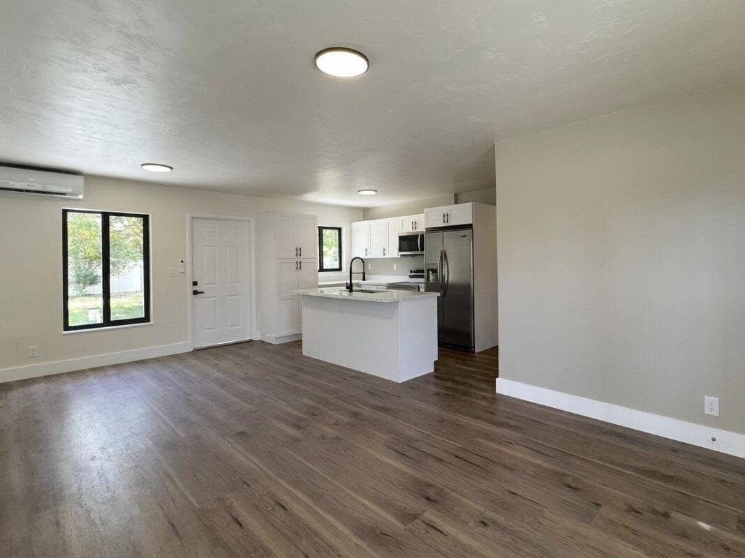 1795 Lauderdale Manor Drive, Fort Lauderdale, FL 33311 IMG_7741JPEG