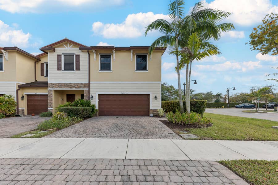 Property photo for 4622 Belgian Lane, Davie, FL