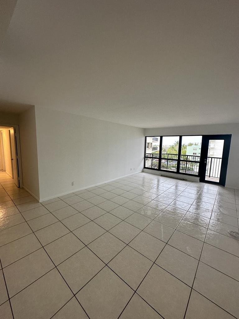 1800 S Ocean Boulevard, #501, Lauderdale By The Sea, FL 33062 Living room