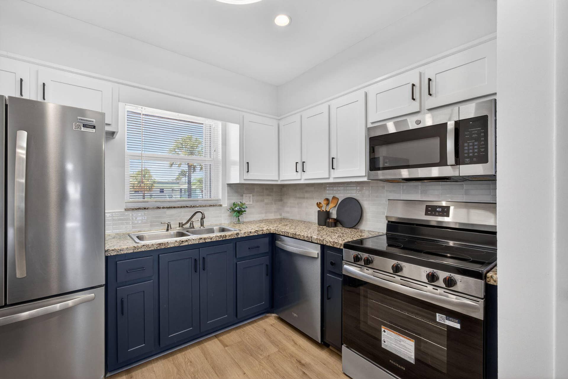 110 Wettaw Lane, #202, North Palm Beach, FL 33408 8-web-or-mls-5D1A0428