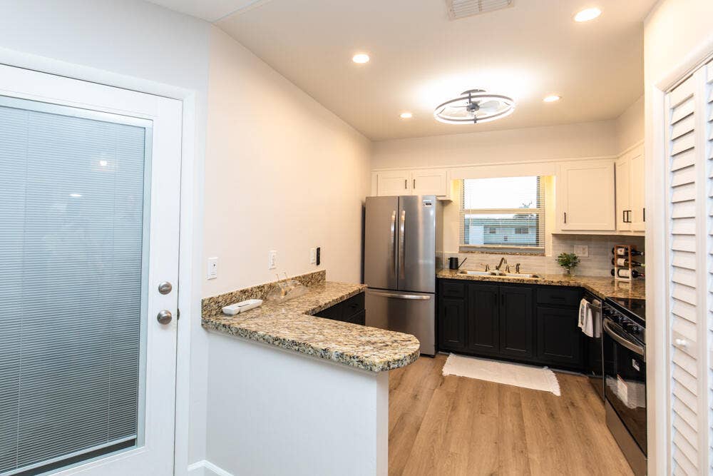 110 Wettaw Lane, #202, North Palm Beach, FL 33408 6D1A7122
