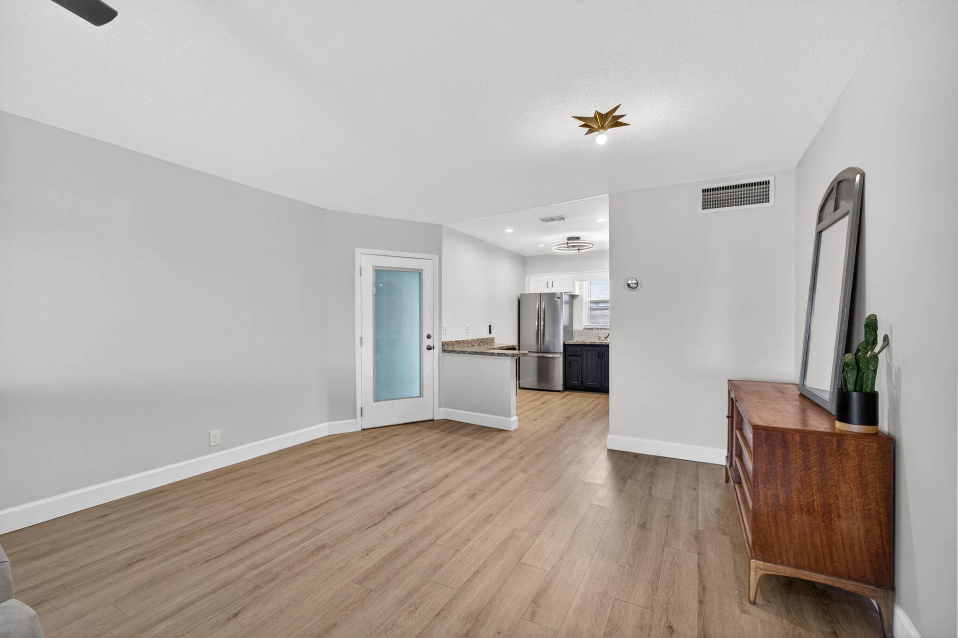 110 Wettaw Lane, #202, North Palm Beach, FL 33408 2-web-or-mls-5D1A0398