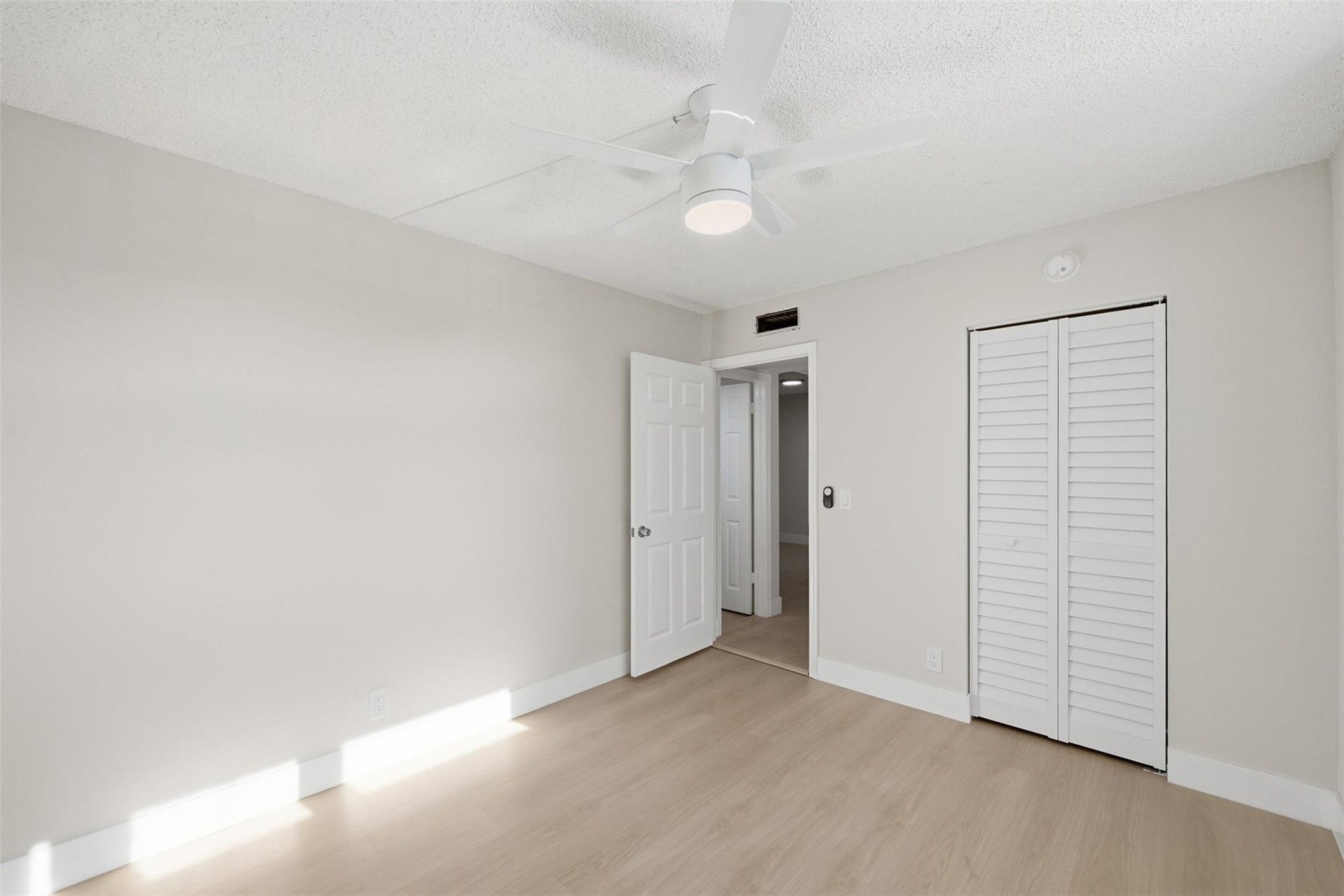 9430 Poinciana Place, #409, Davie, Davie, FL 33324 Photo 24