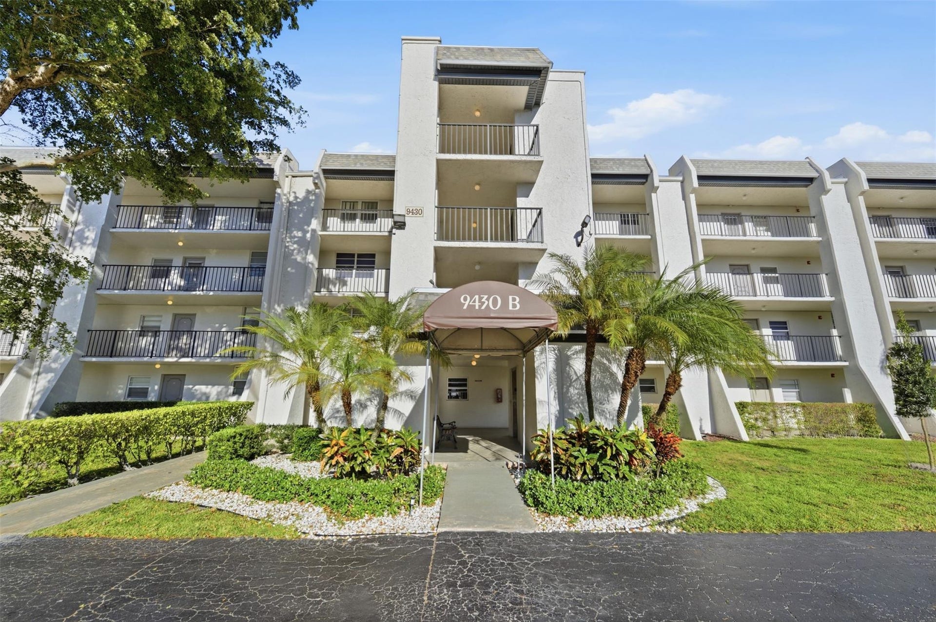9430 Poinciana Place, #409, Davie, Davie, FL 33324 Photo 2
