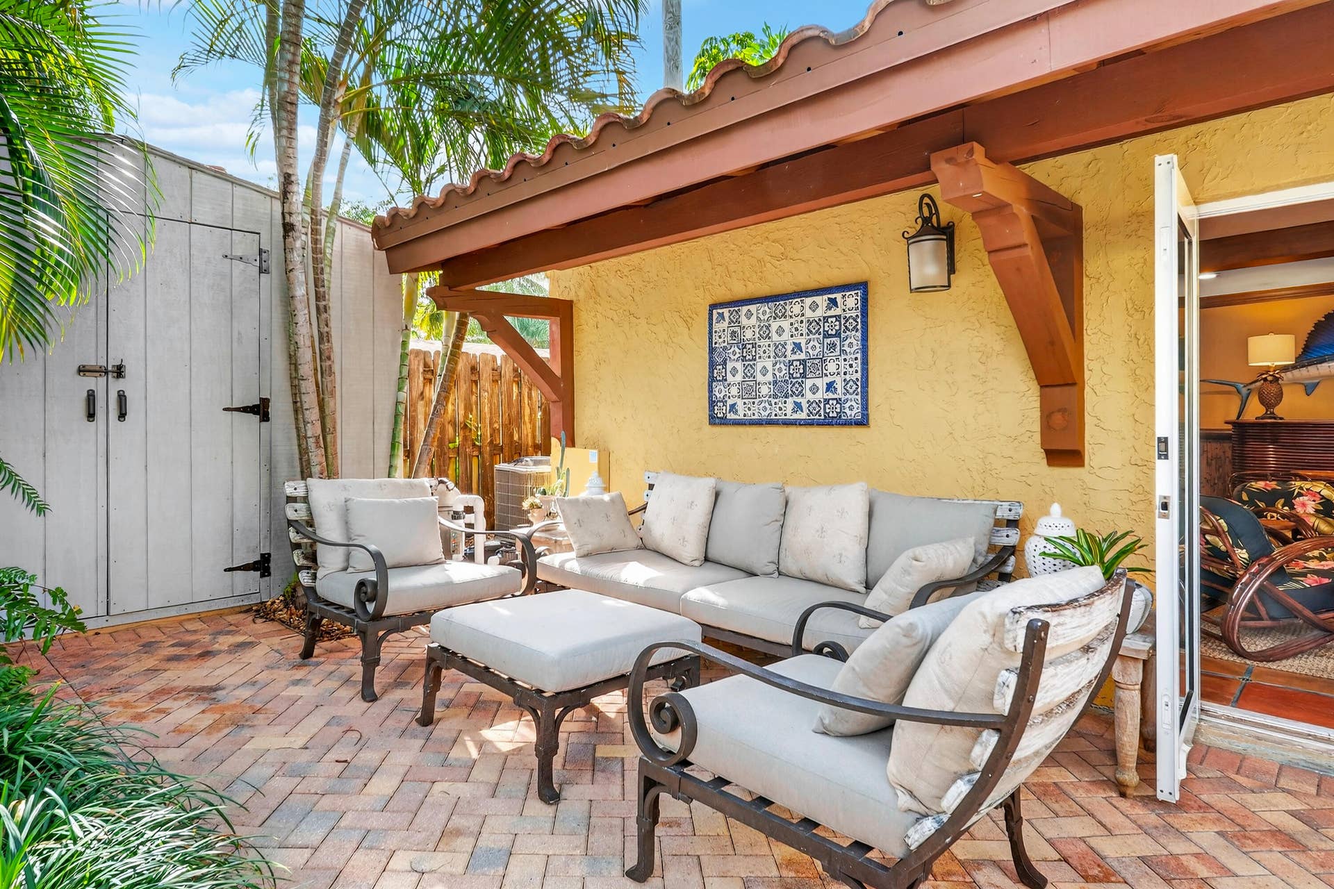 348 Plymouth Road, West Palm Beach, FL 33405 348-PLYMOUTH-RD-33405-043