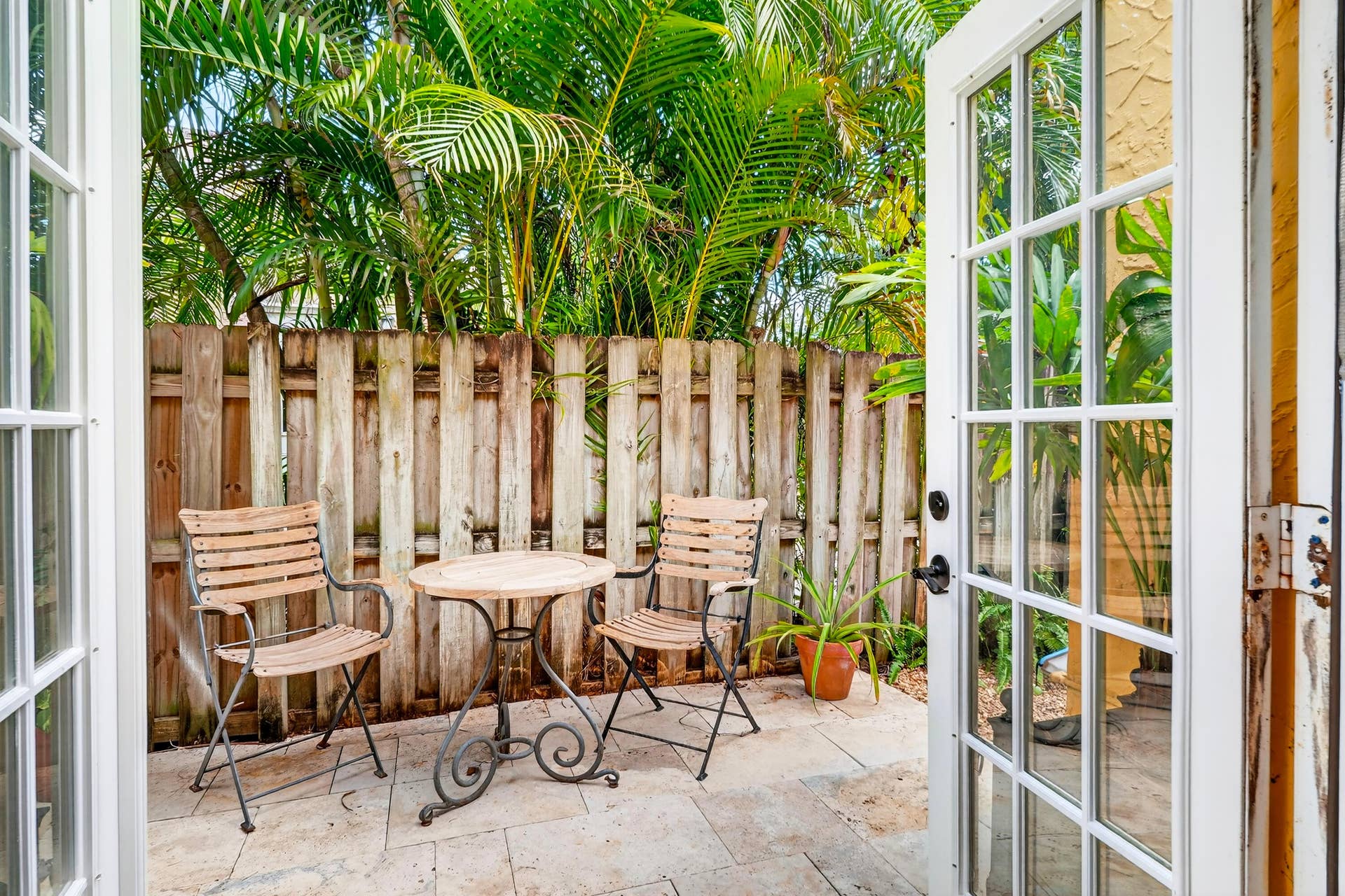 348 Plymouth Road, West Palm Beach, FL 33405 348-PLYMOUTH-RD-33405-027