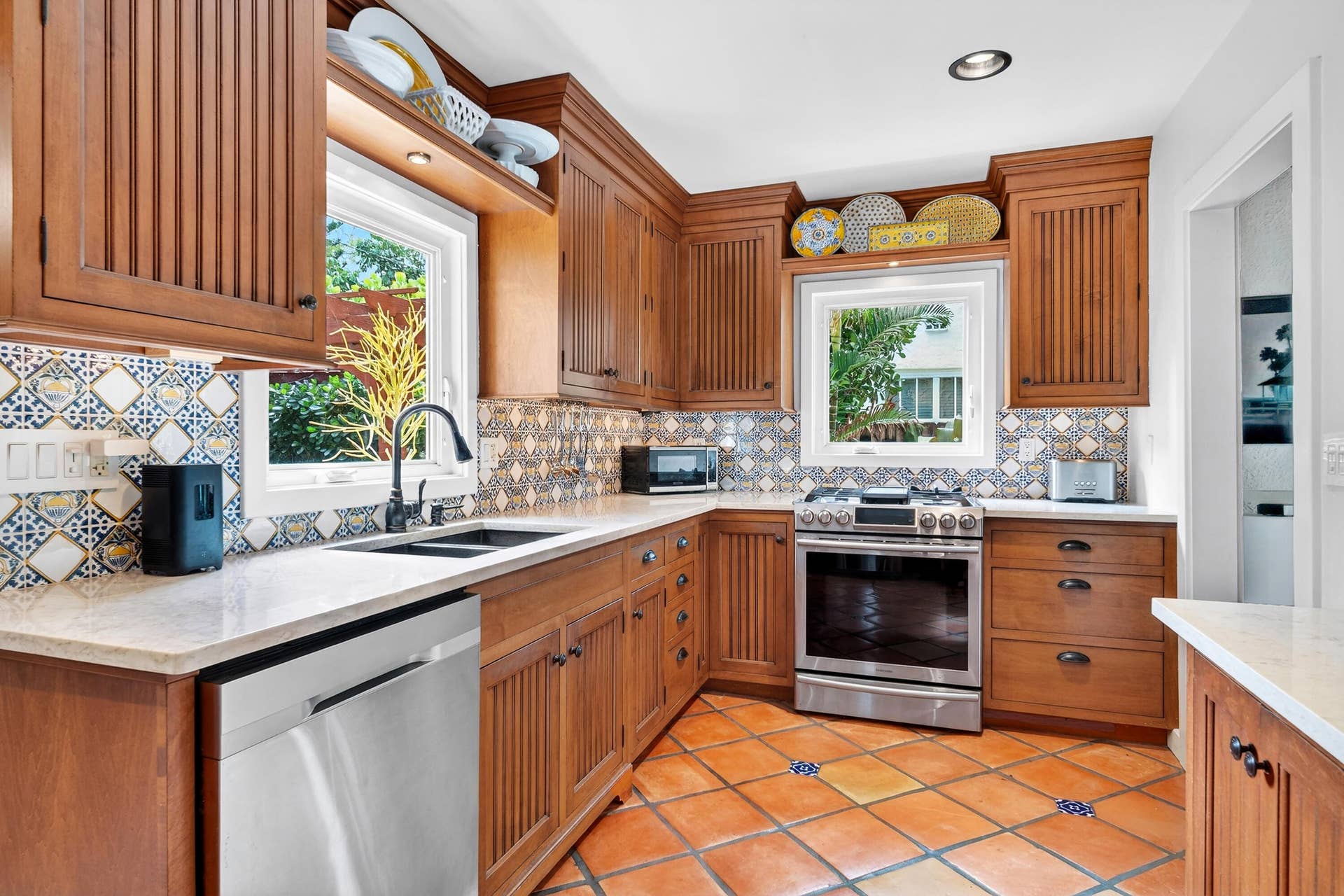 348 Plymouth Road, West Palm Beach, FL 33405 348-PLYMOUTH-RD-33405-022