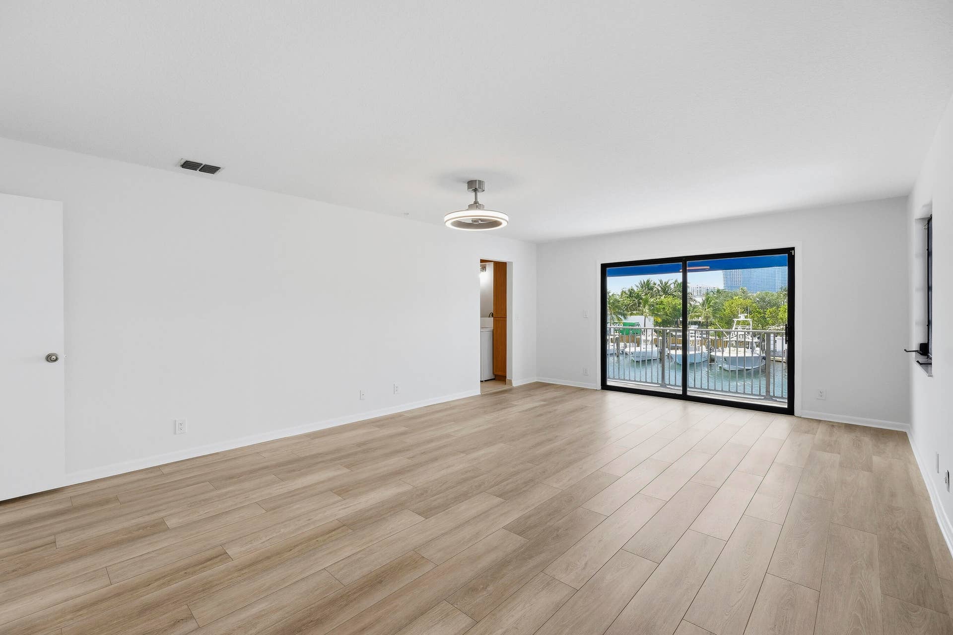 1708 SE 11th Street, Fort Lauderdale, FL 33316 Primary suite