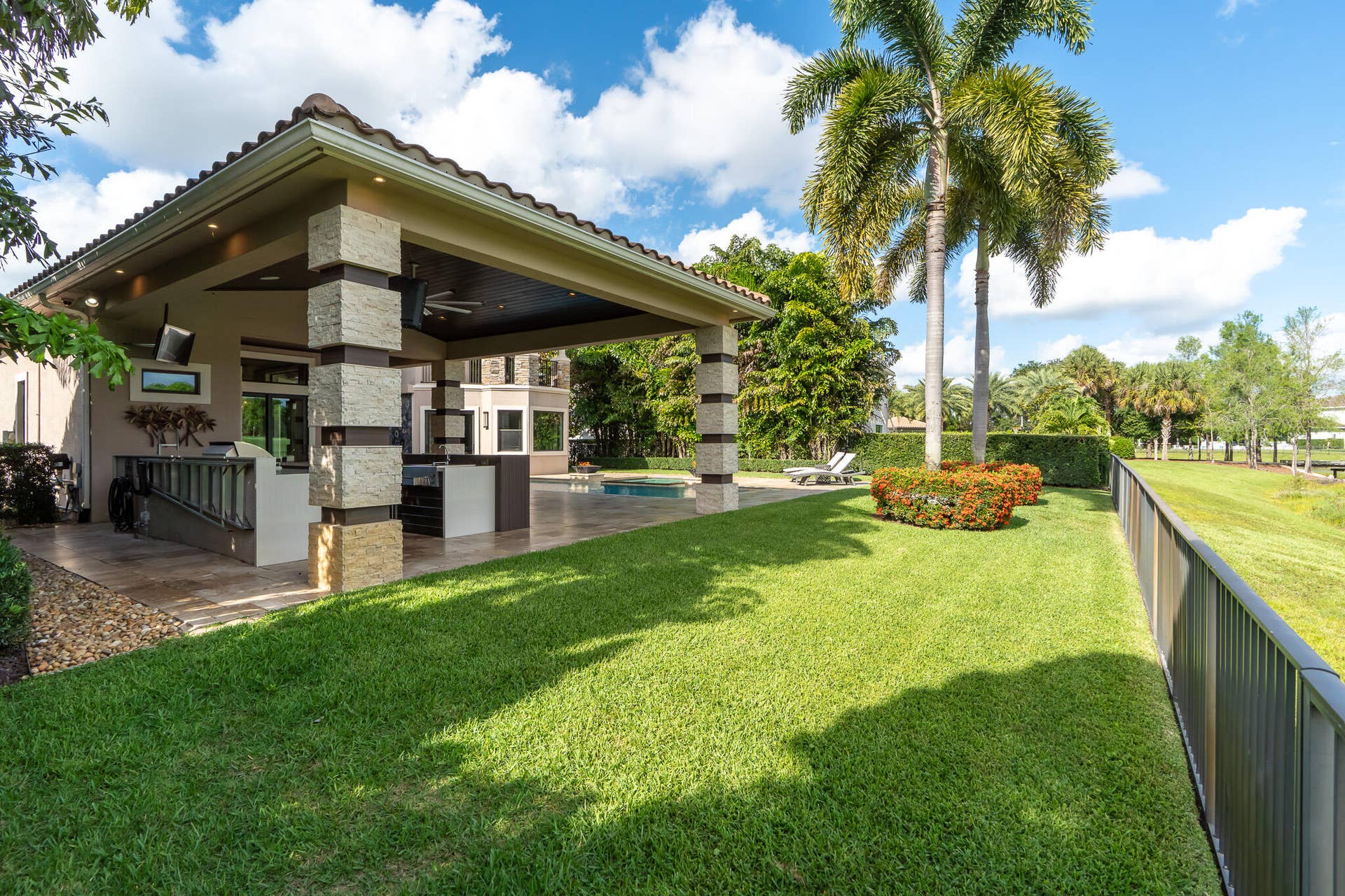 10280 S Barnsley Drive, Parkland, FL 33076 DSC09380