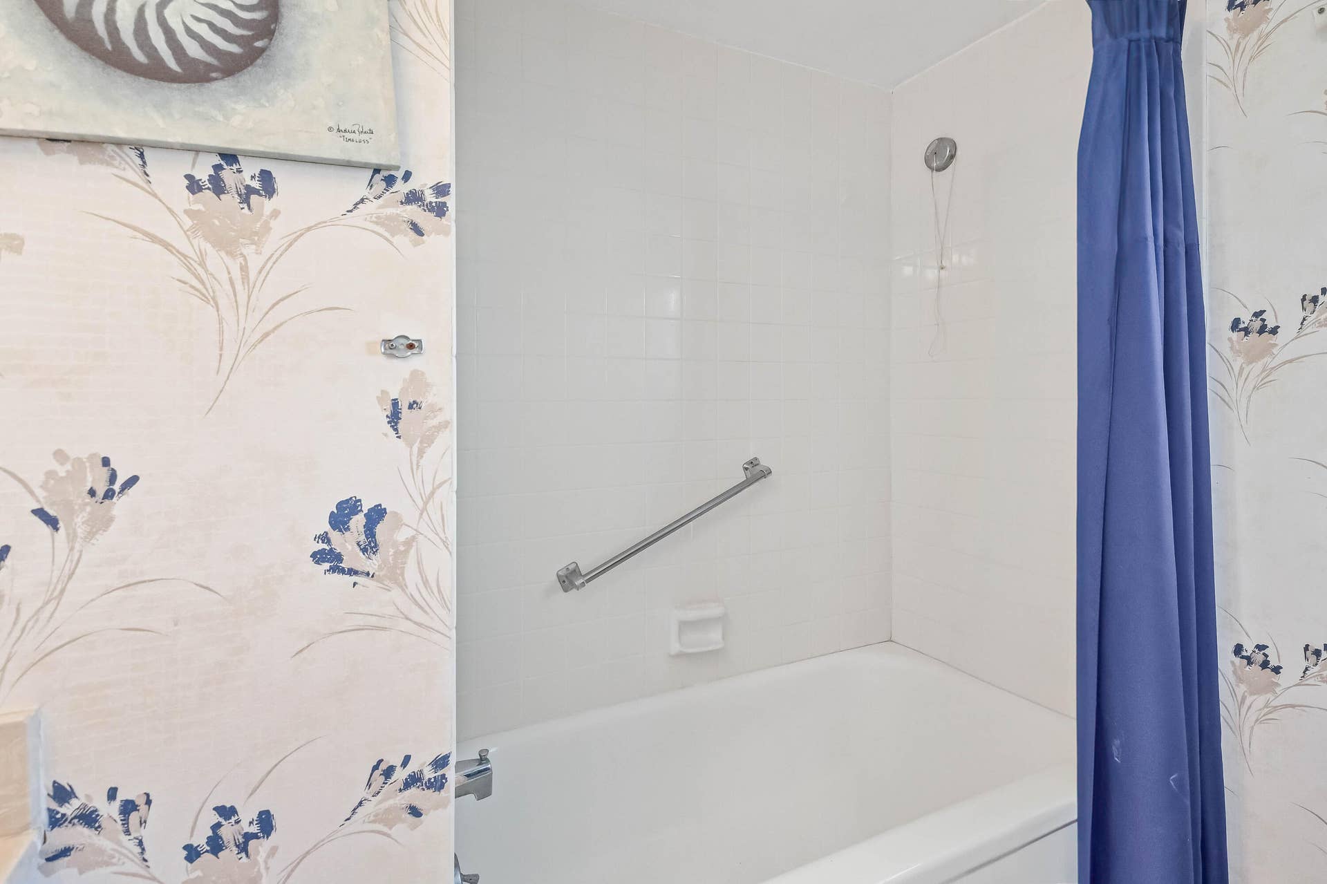 3951 Via Poinciana, #511, Greenacres, FL 33467 GUEST BTH