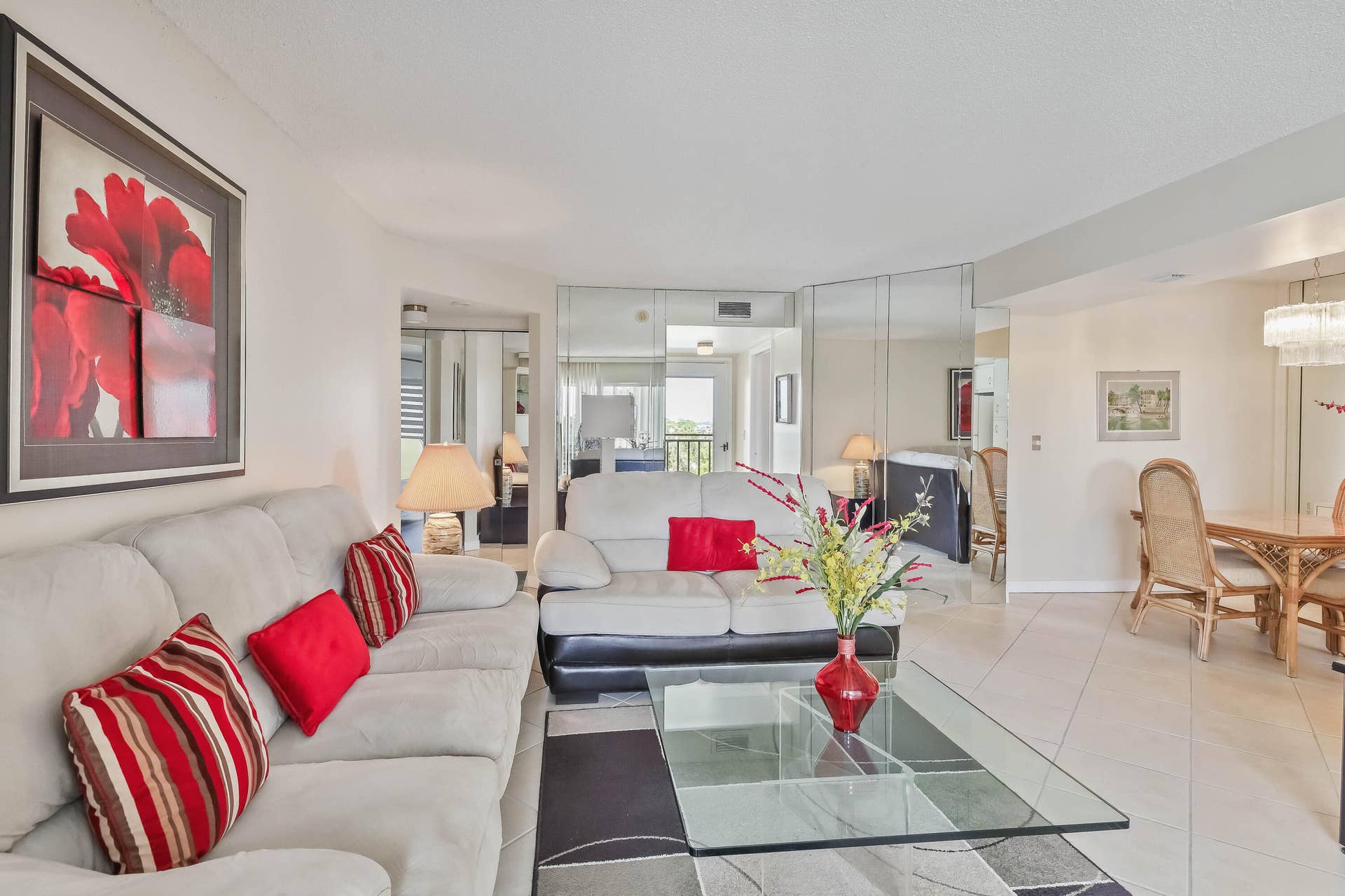3951 Via Poinciana, #511, Greenacres, FL 33467 LIVING/DINING