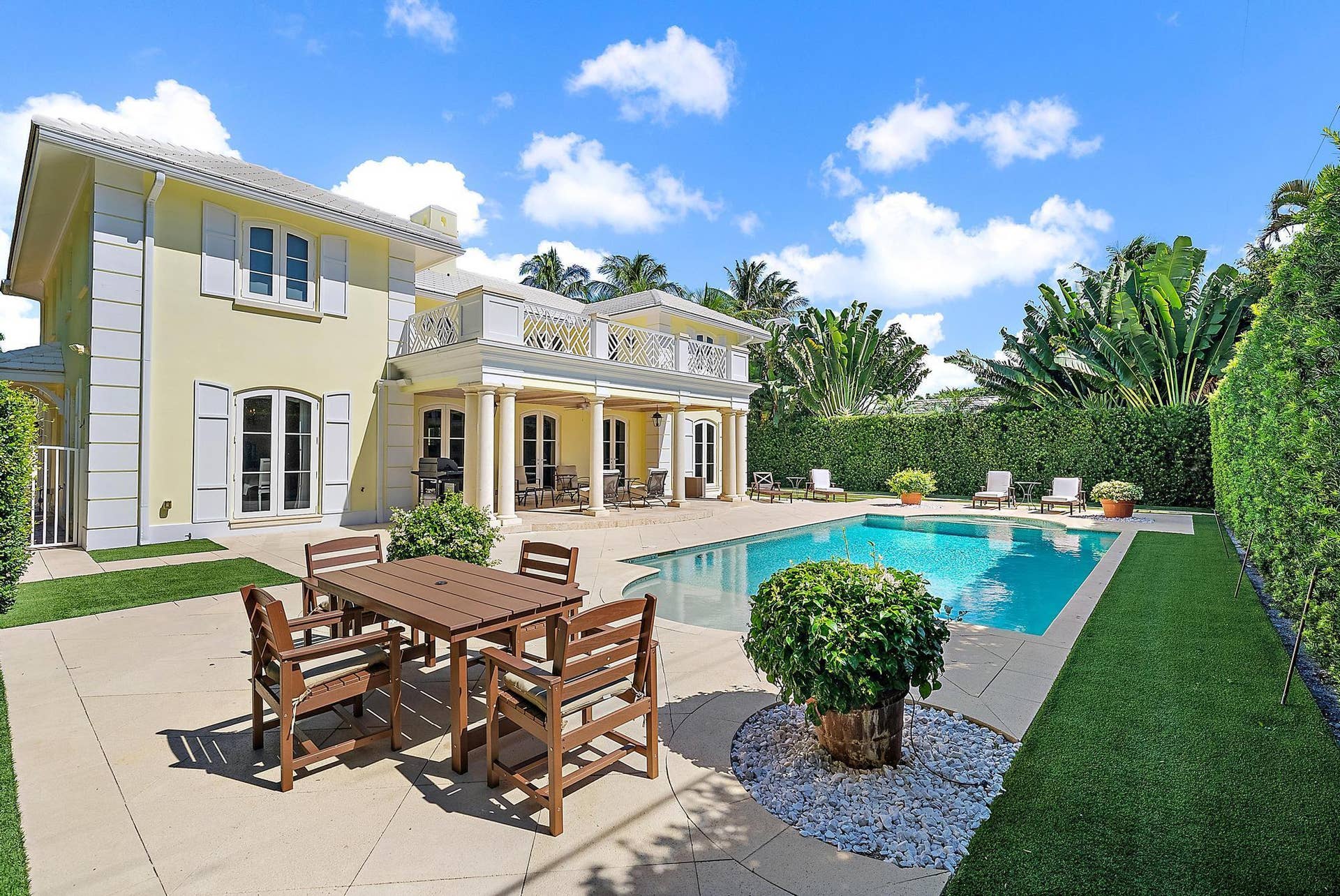 210 Emerald Ln-37