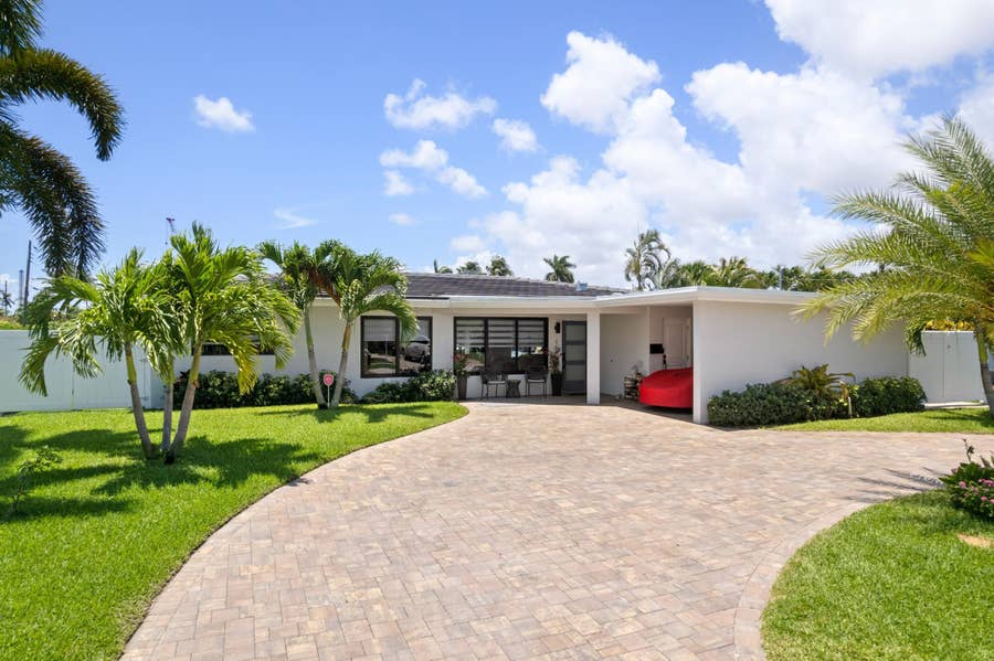 Property photo for 160 SE 12th Court, Pompano Beach, FL