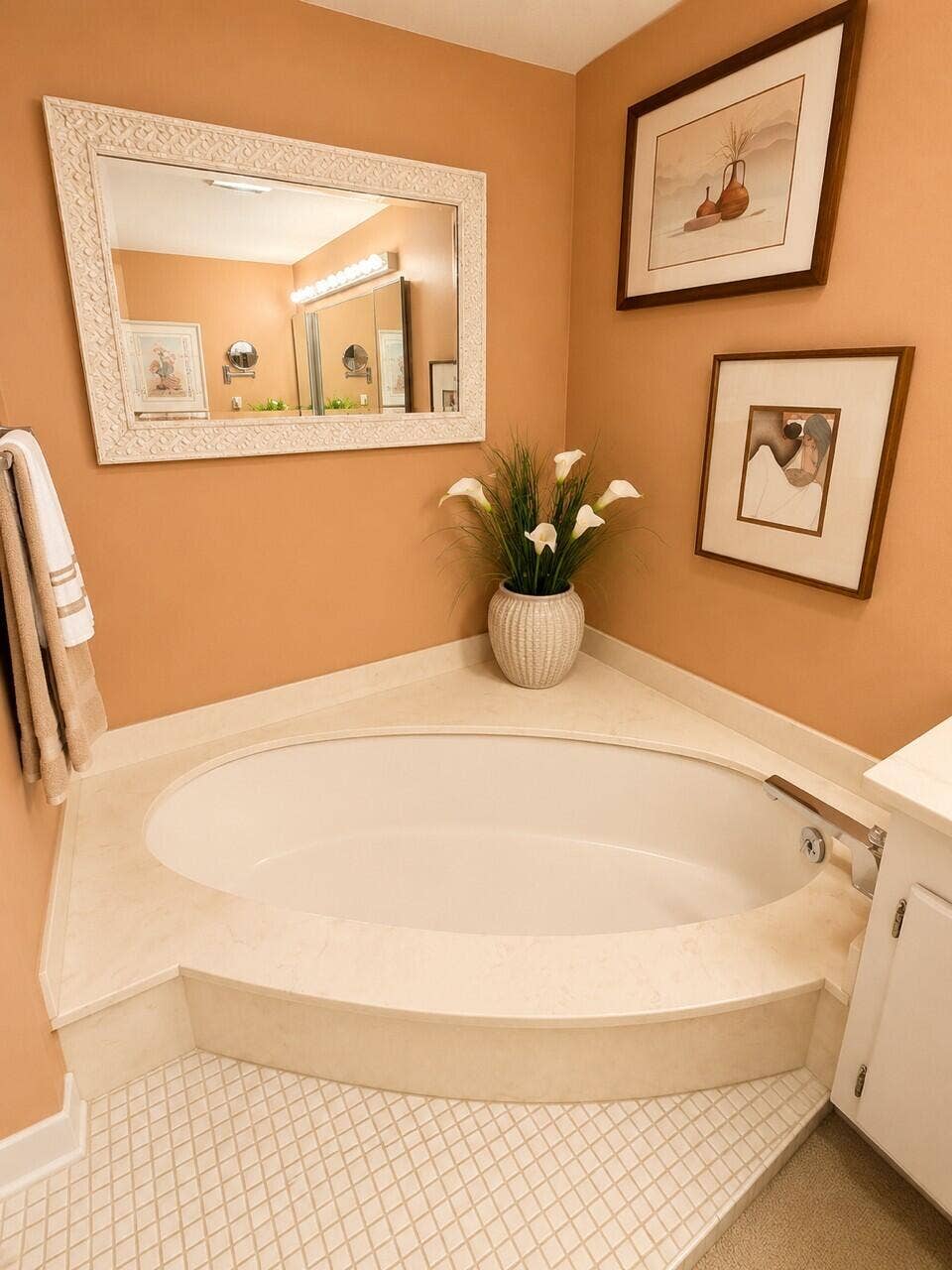 3589 S Ocean Boulevard, #404, South Palm Beach, FL 33480 Master bathroom