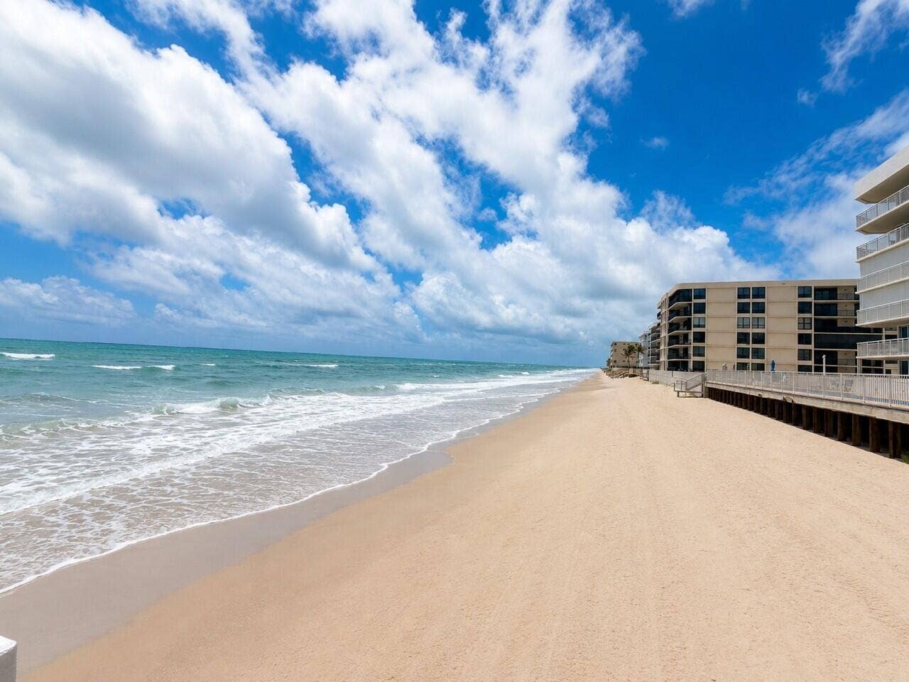 3589 S Ocean Boulevard, #404, South Palm Beach, FL 33480 Beach Access