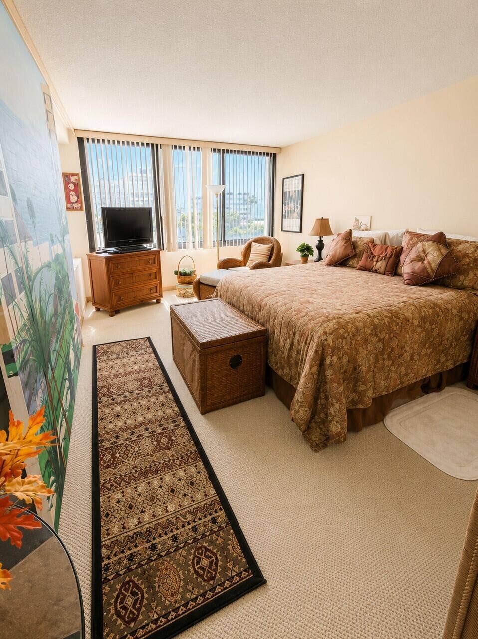 3589 S Ocean Boulevard, #404, South Palm Beach, FL 33480 Master bedroom