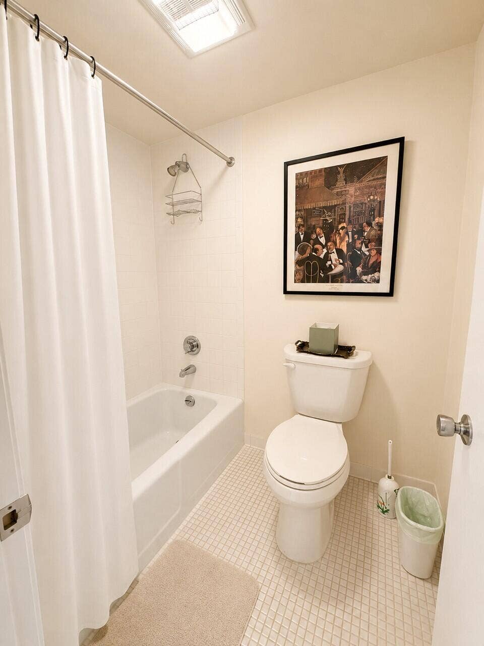 3589 S Ocean Boulevard, #404, South Palm Beach, FL 33480 2nd bathroom
