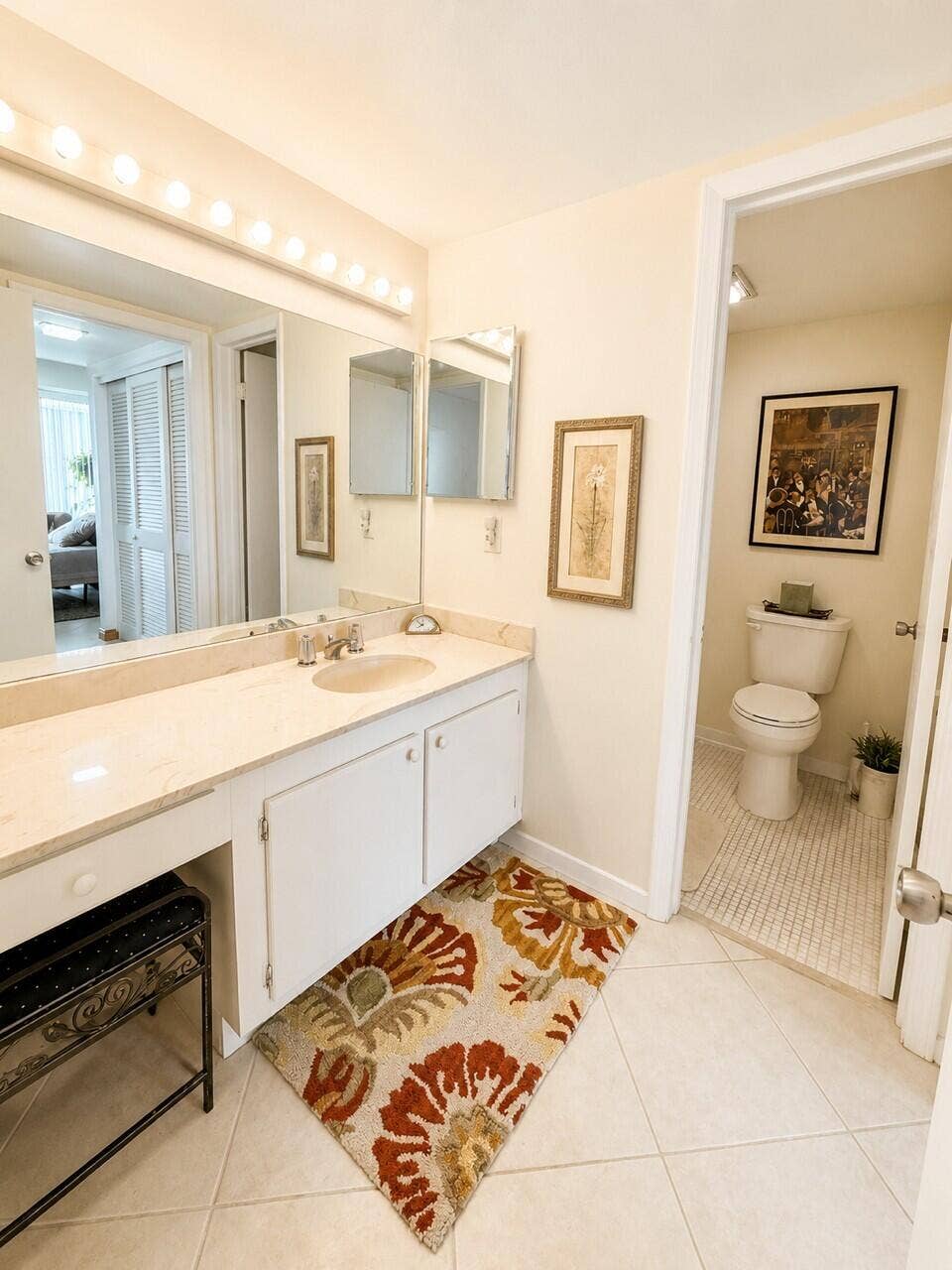 3589 S Ocean Boulevard, #404, South Palm Beach, FL 33480 2 nd bathroom