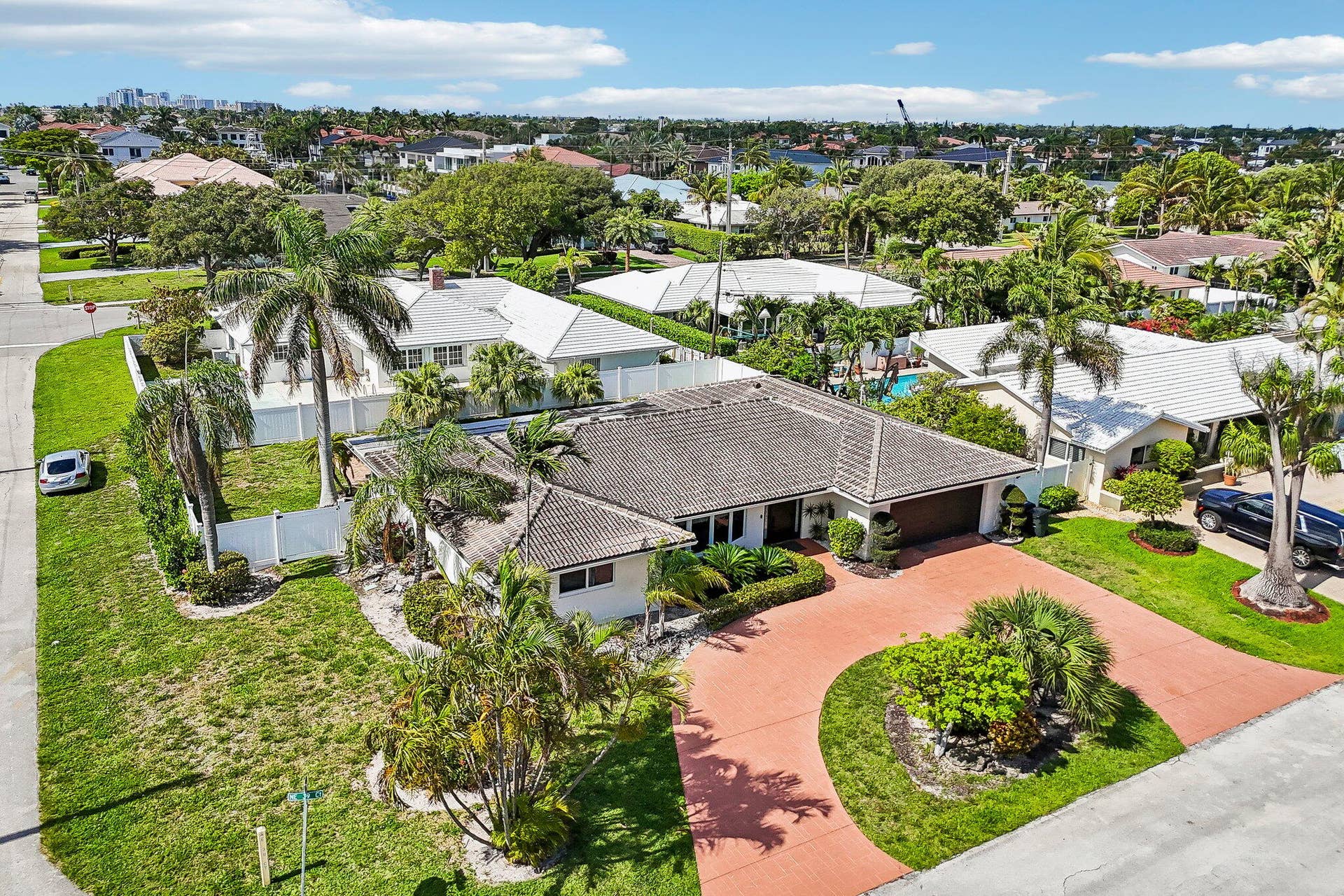 2940 NE 39th Court, Lighthouse Point, FL 33064 35-web-or-mls-NE 39th Ct-S2205-036