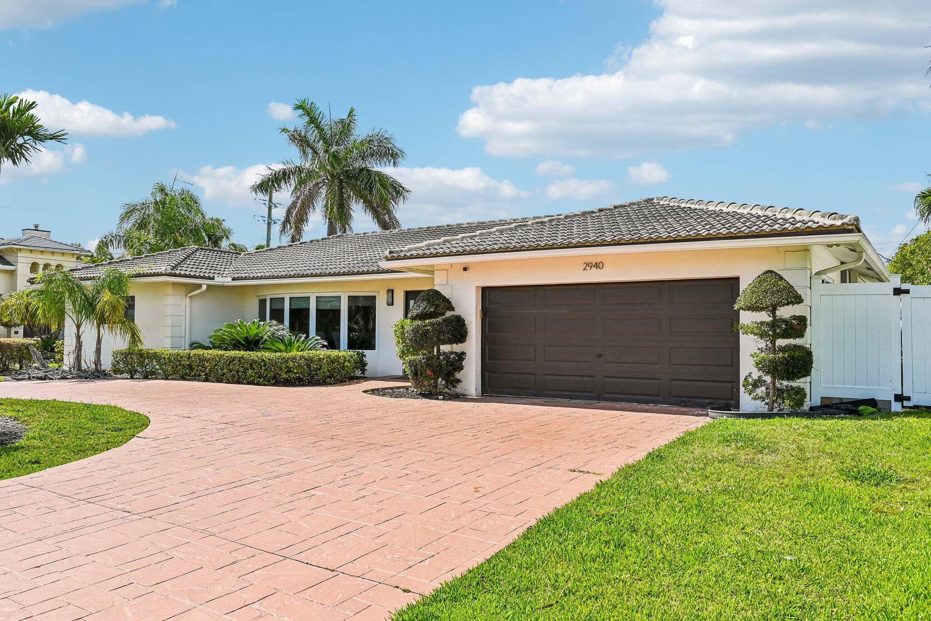 2940 NE 39th Court, Lighthouse Point, FL 33064 37-web-or-mls-NE 39th Ct-S2205-002