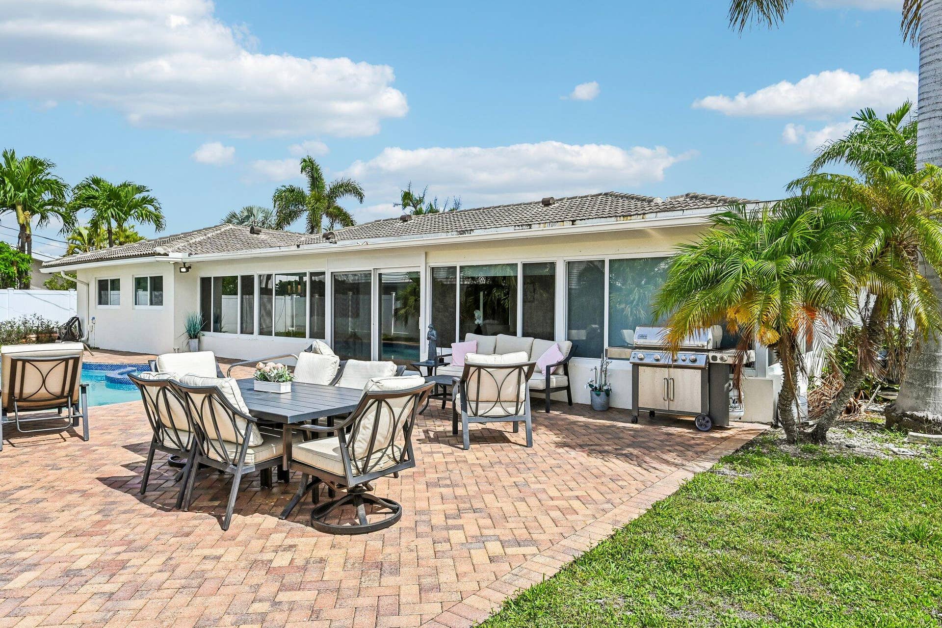 2940 NE 39th Court, Lighthouse Point, FL 33064 31-web-or-mls-NE 39th Ct-S2205-030