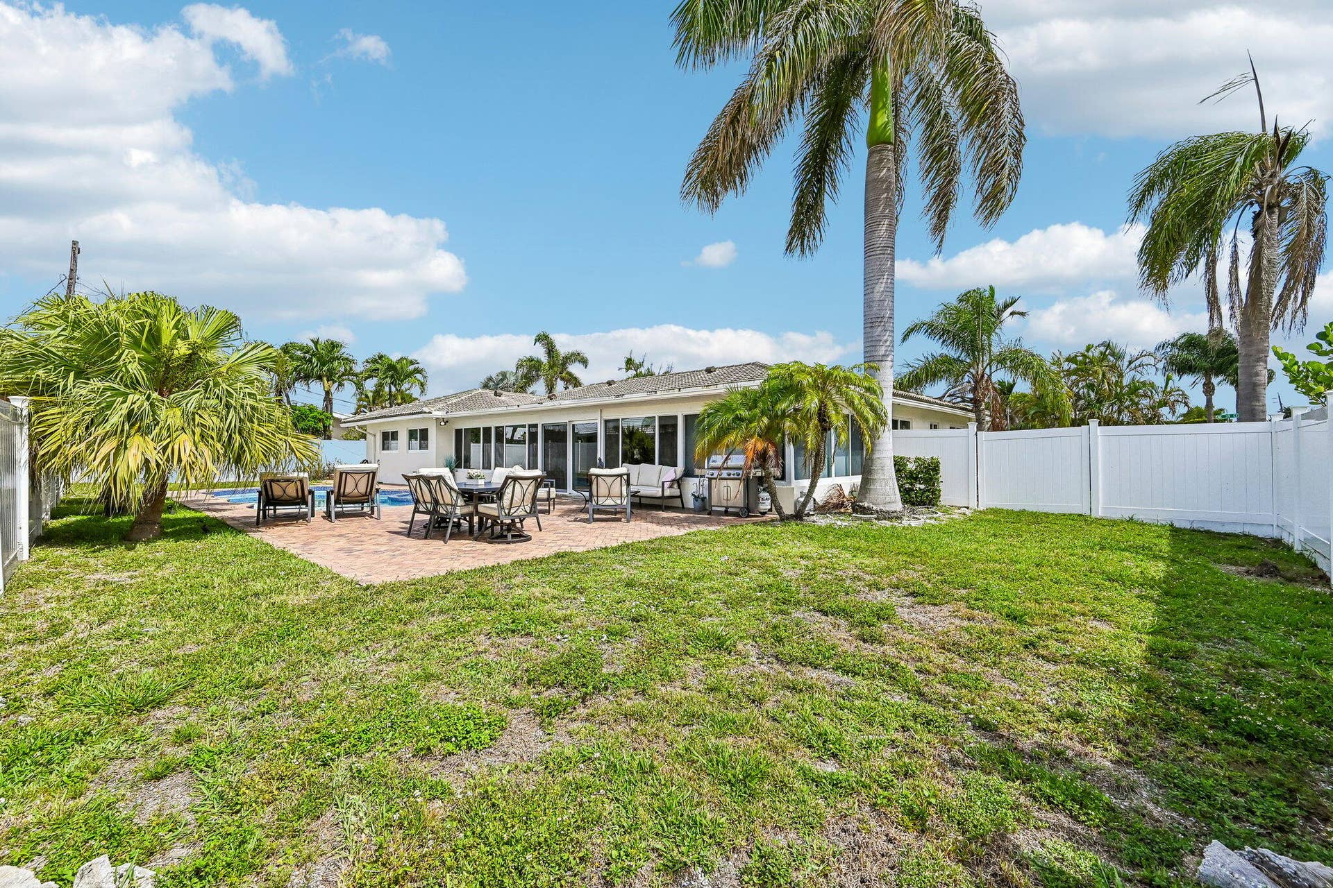 2940 NE 39th Court, Lighthouse Point, FL 33064 33-web-or-mls-NE 39th Ct-S2205-032