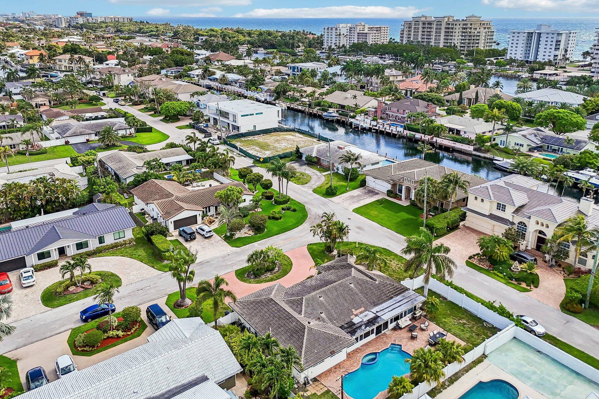 2940 NE 39th Court, Lighthouse Point, FL 33064 41-web-or-mls-NE 39th Ct-S2205-044