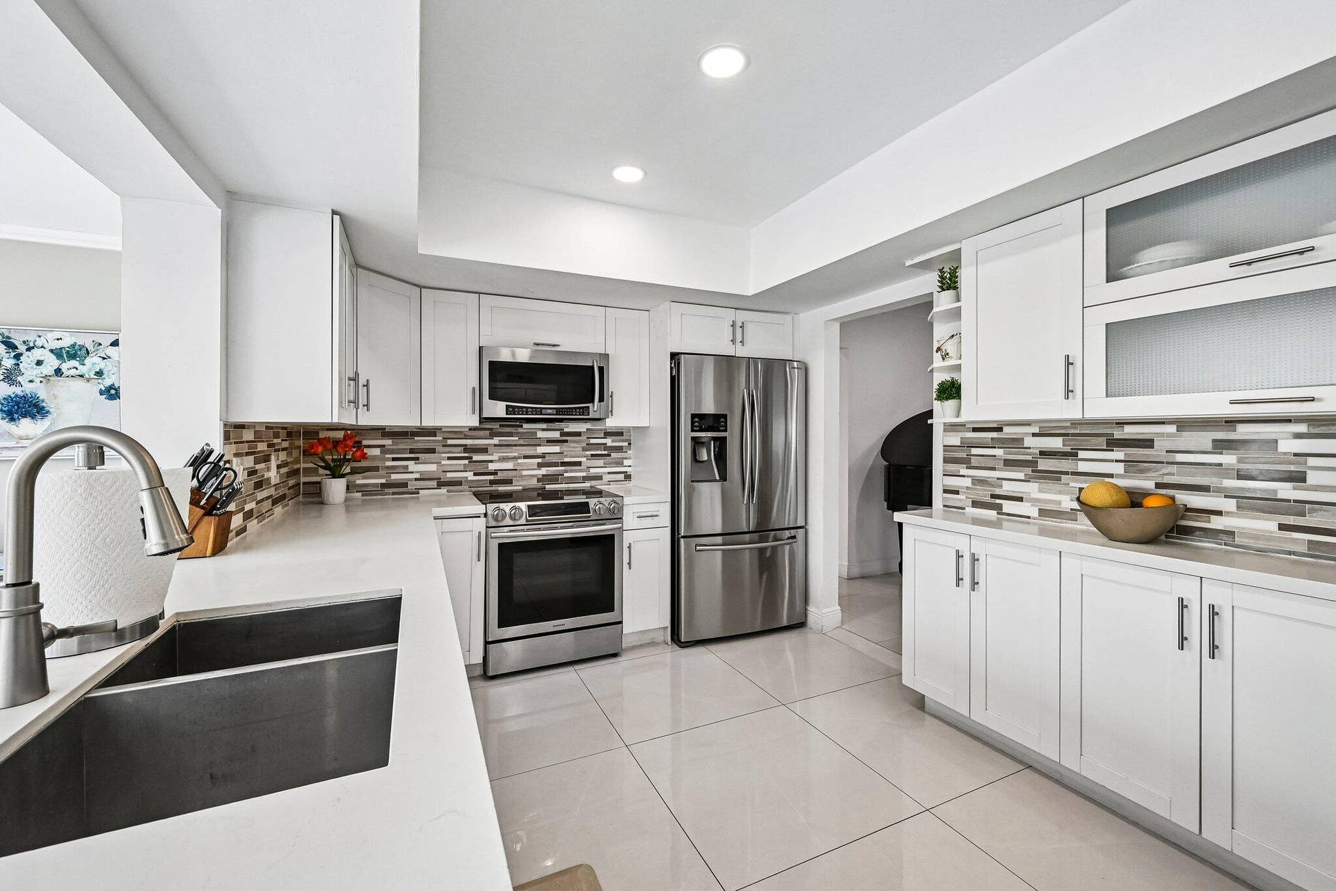 2940 NE 39th Court, Lighthouse Point, FL 33064 12-web-or-mls-NE 39th Ct-S2205-011