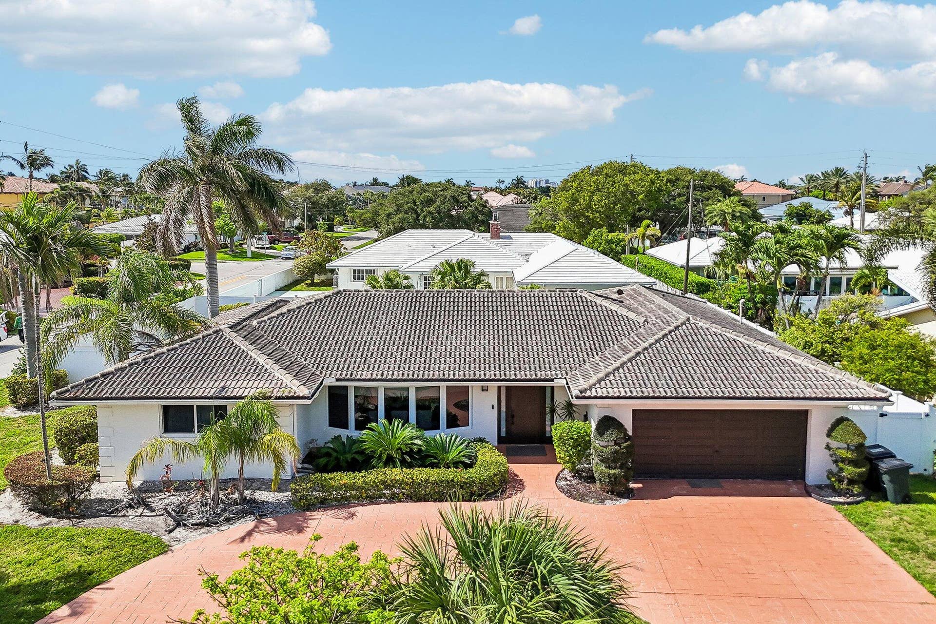 2940 NE 39th Court, Lighthouse Point, FL 33064 1-web-or-mls-NE 39th Ct-S2205-039