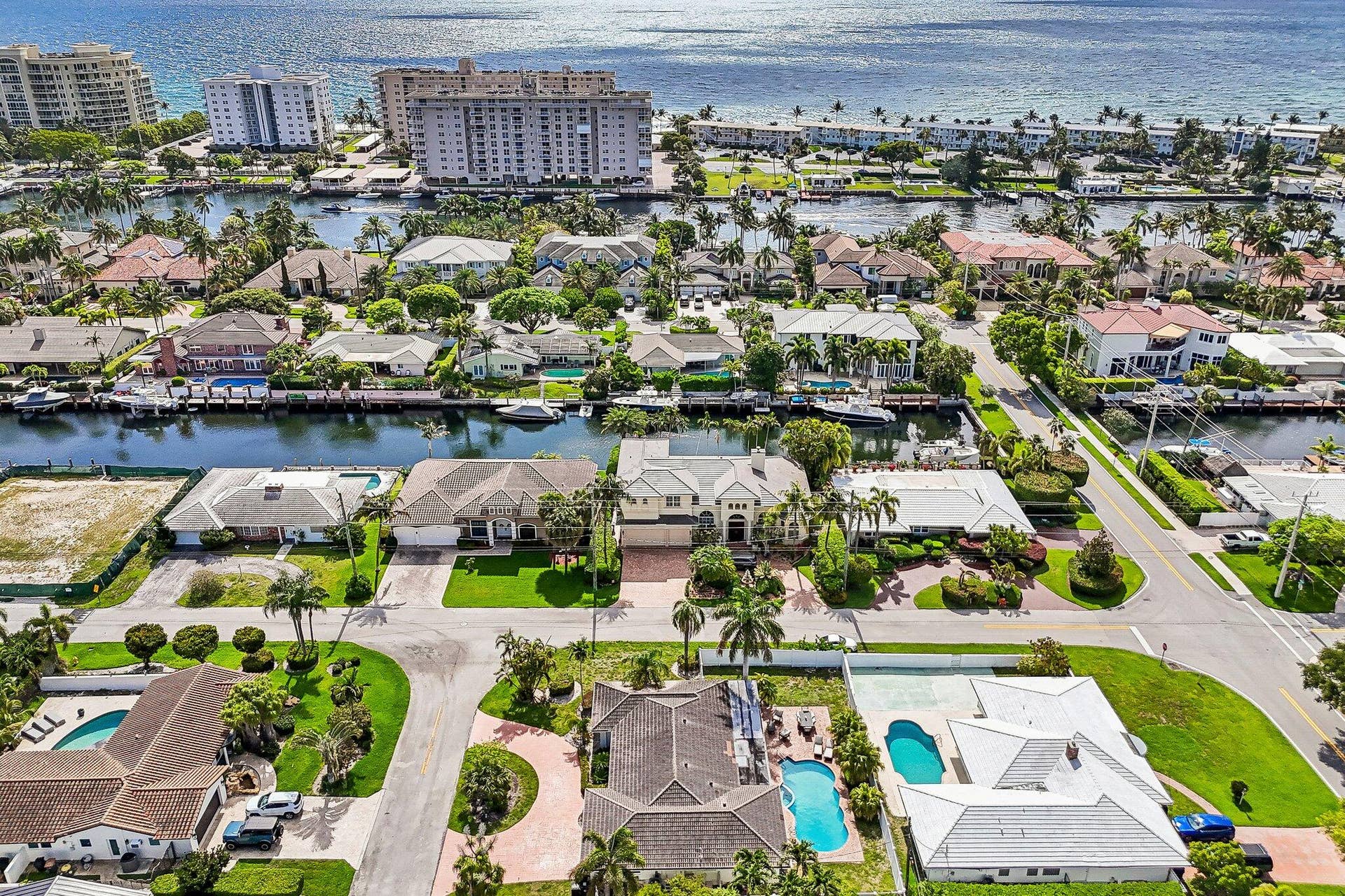 2940 NE 39th Court, Lighthouse Point, FL 33064 40-web-or-mls-NE 39th Ct-S2205-043