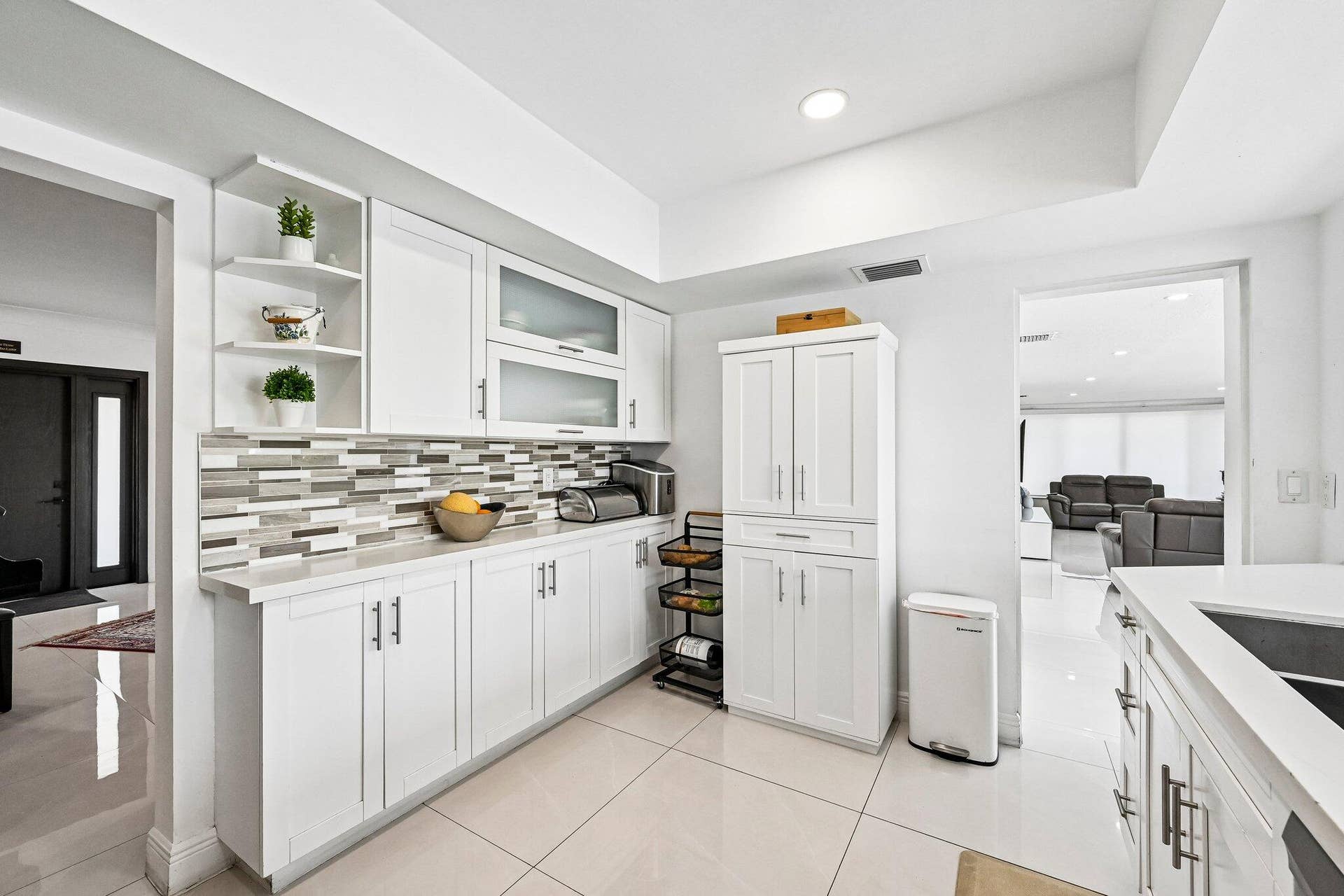 2940 NE 39th Court, Lighthouse Point, FL 33064 13-web-or-mls-NE 39th Ct-S2205-012