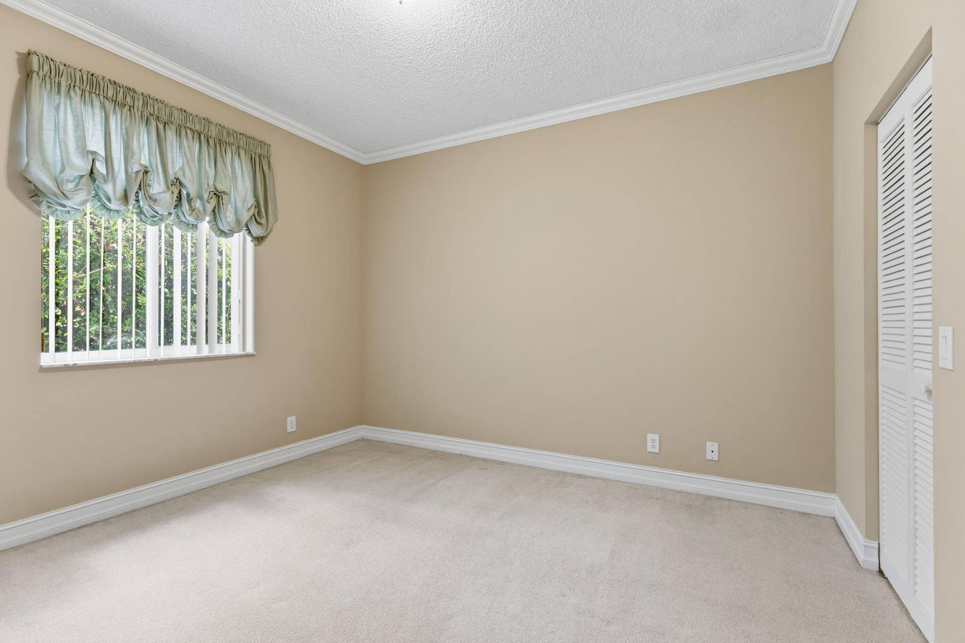 Guest Bedroom 1