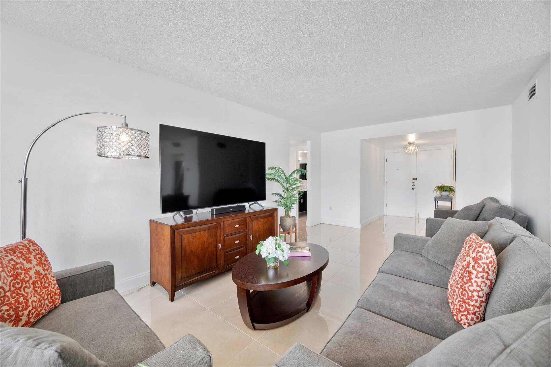 1080 94th Street, #411, Bay Harbor Islands, FL 33154 Living room