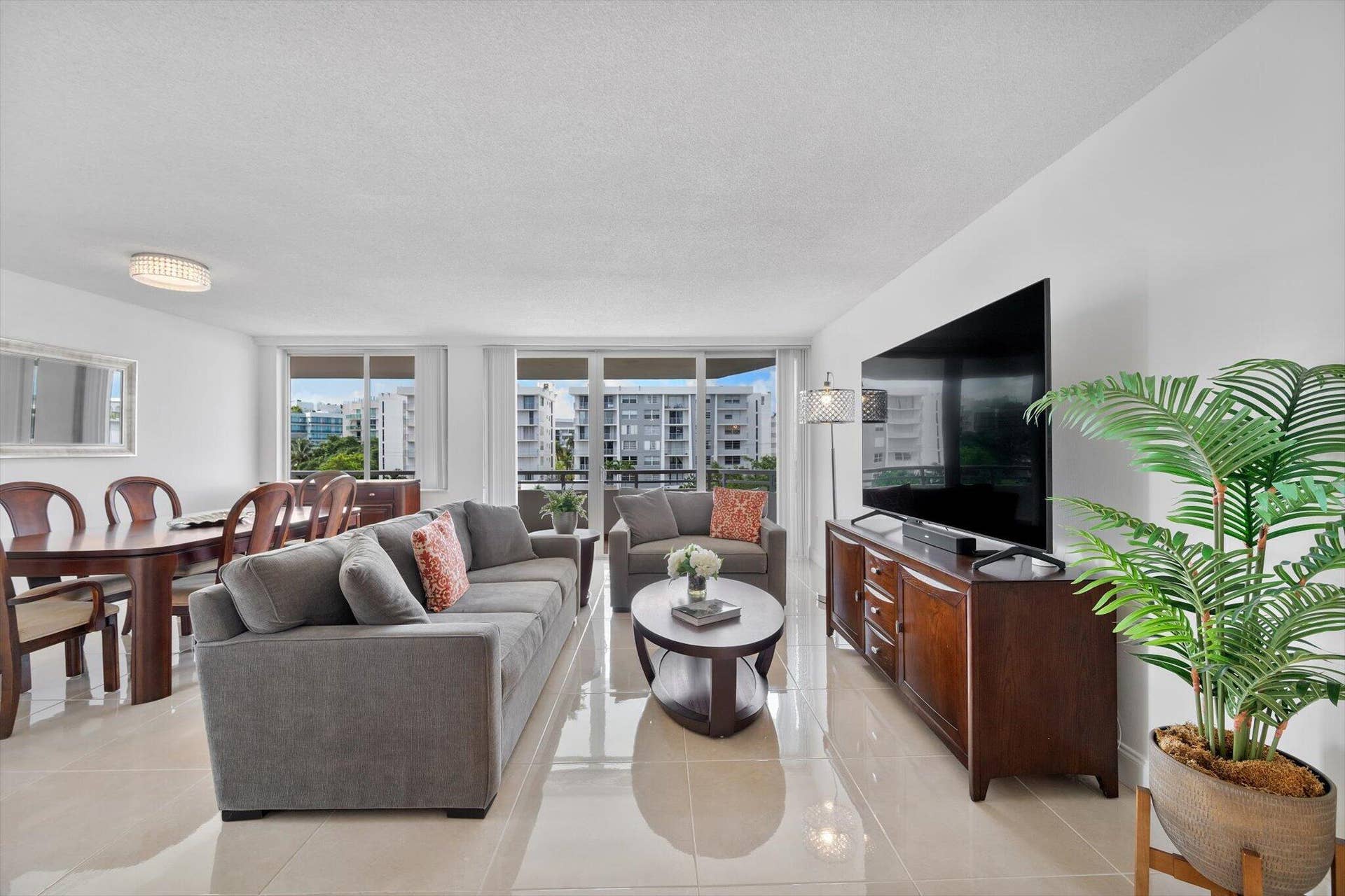 1080 94th Street, #411, Bay Harbor Islands, FL 33154 Great room