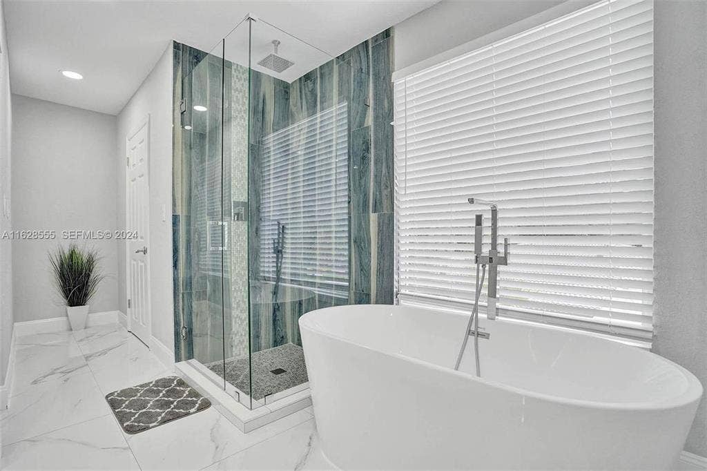 3421 Dover Road, Pompano Beach, FL 33062 3421 Dover 12